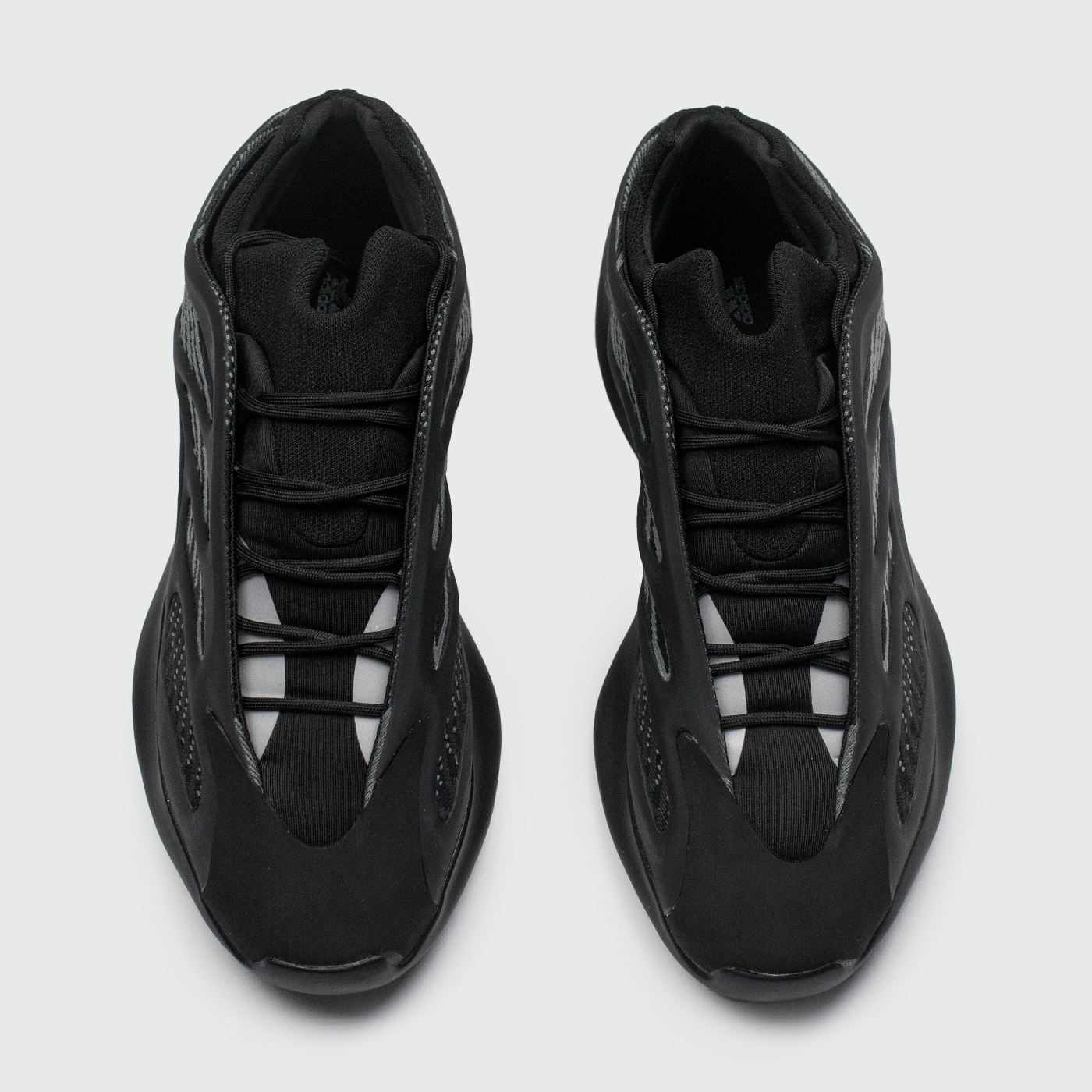 Кроссовки Adidas Yeezy Boost 700 v3 Wmns Alvah