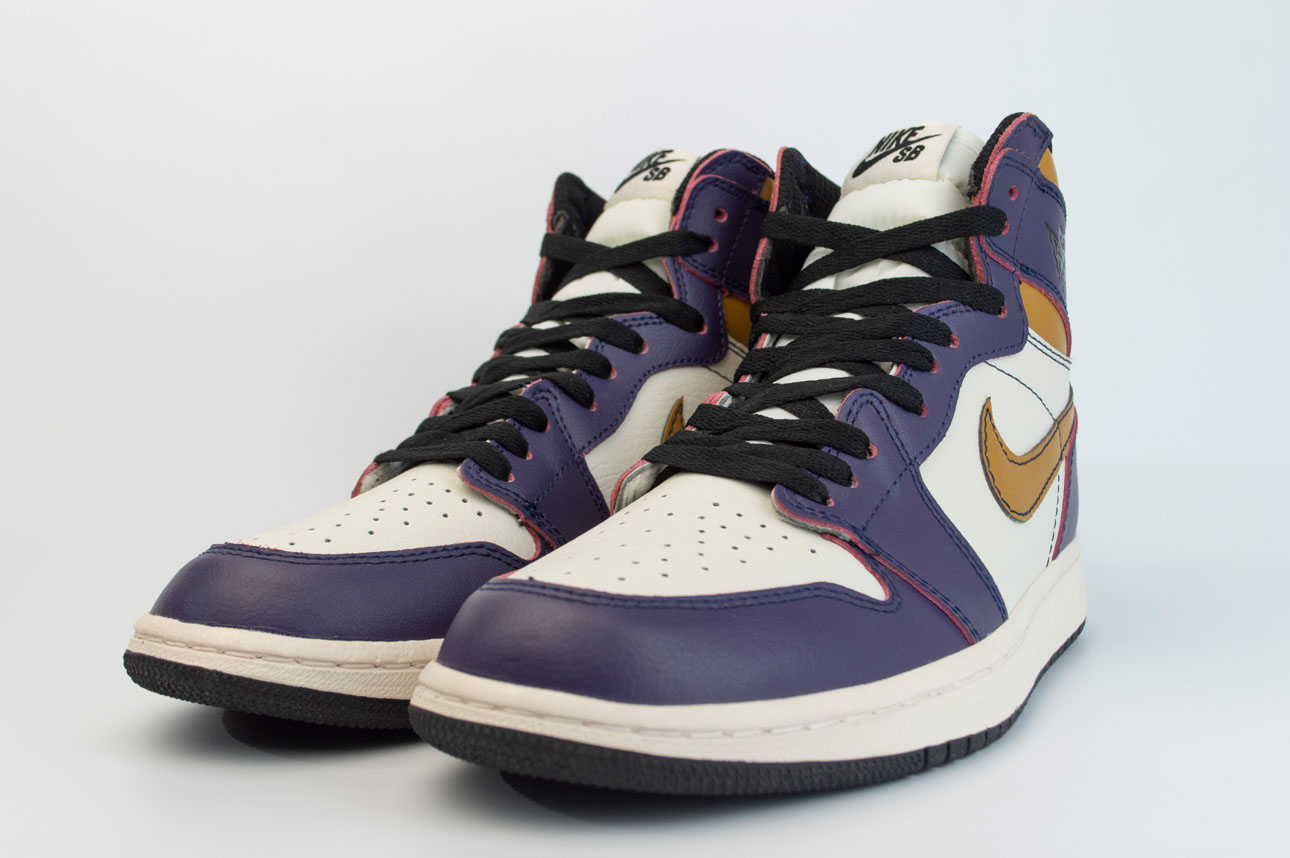 Кроссовки Air Jordan 1 × Nike SB LA to Chicago Кроссовки Air Jordan 1 × Nike SB LA to Chicago