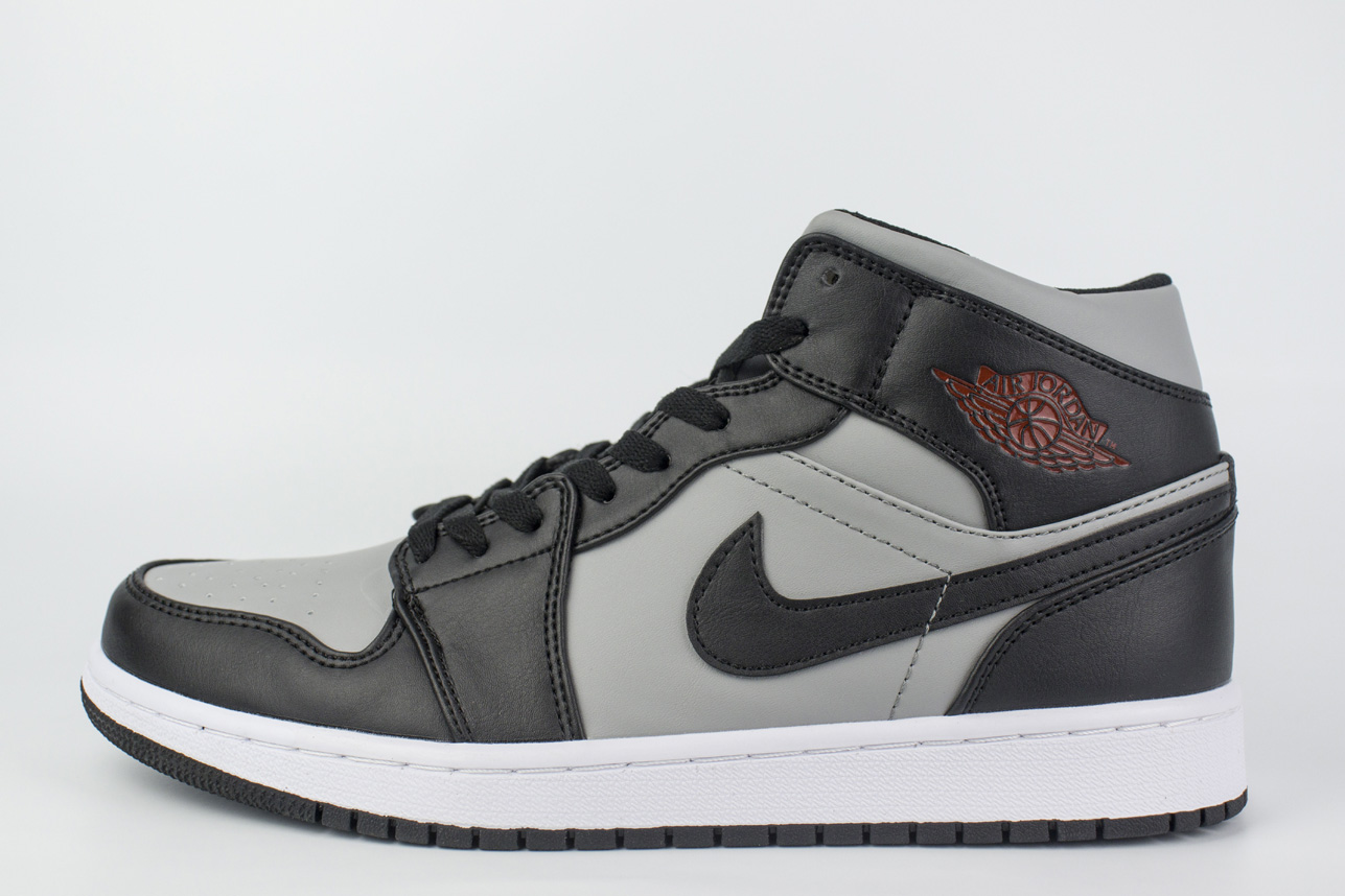 Кроссовки Nike Air Jordan 1 Black / Grey / Red Кроссовки Nike Air Jordan 1 Black / Grey / Red