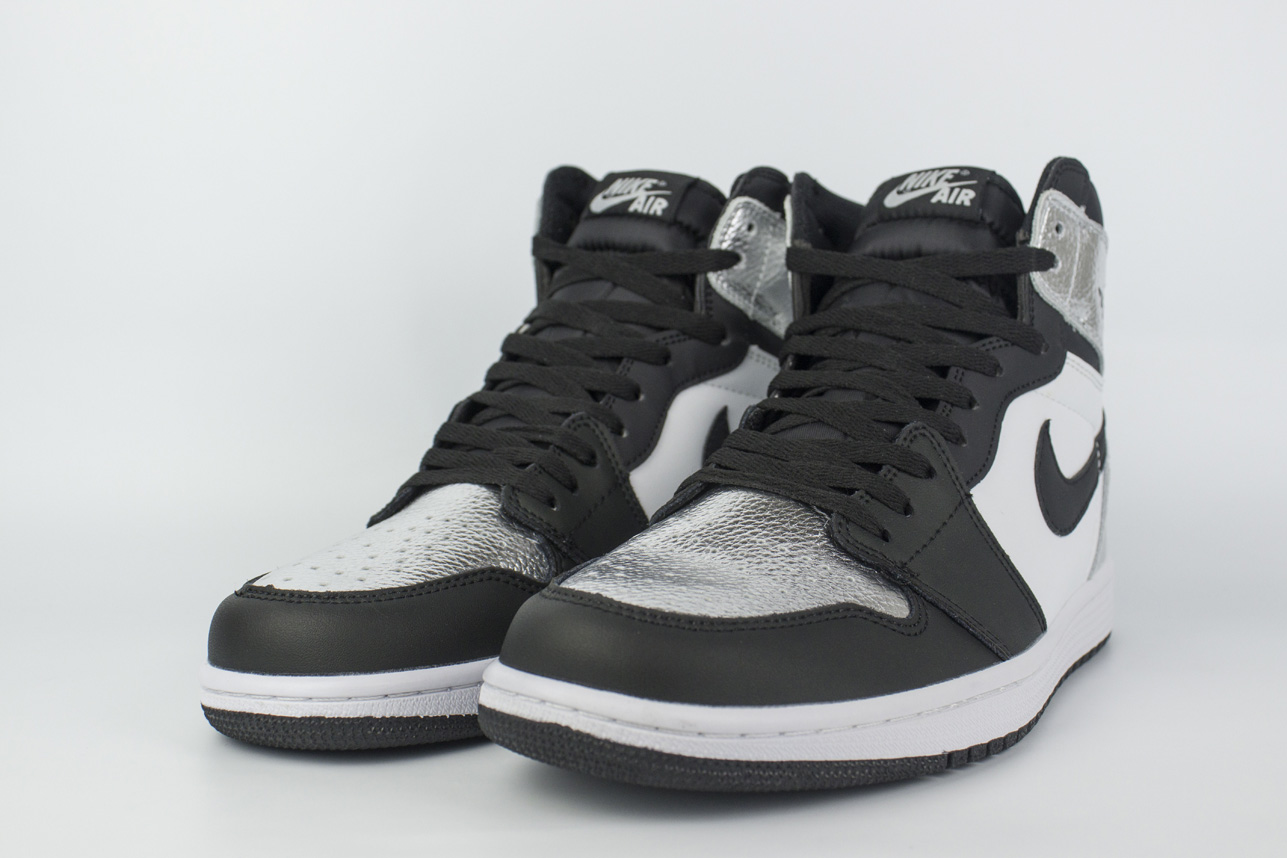 Кроссовки Nike Air Jordan 1 Silver Toe Кроссовки Nike Air Jordan 1 Silver Toe