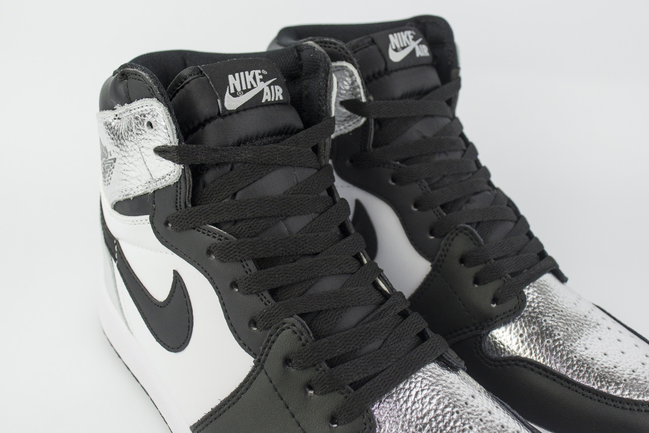 Кроссовки Nike Air Jordan 1 Silver Toe Кроссовки Nike Air Jordan 1 Silver Toe