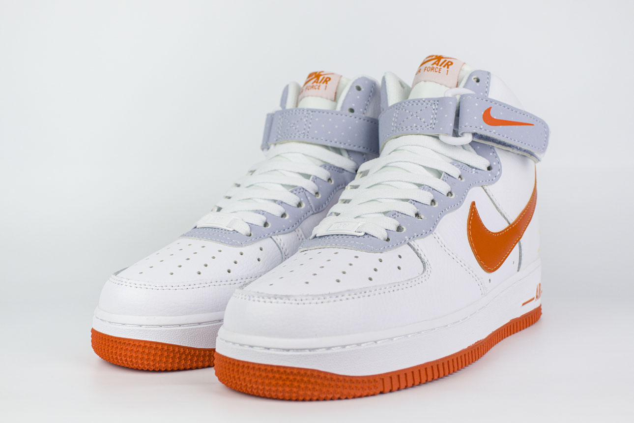 Кроссовки Nike Air Force 1 High Wmns Be Kind Кроссовки Nike Air Force 1 High Wmns Be Kind