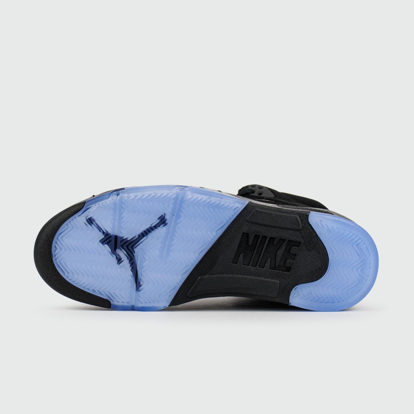 Кроссовки Nike Air Jordan 5 Black Metallic Кроссовки Nike Air Jordan 5 Black Metallic