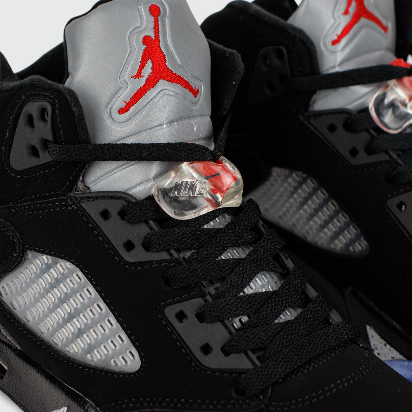 Кроссовки Nike Air Jordan 5 Black Metallic Кроссовки Nike Air Jordan 5 Black Metallic