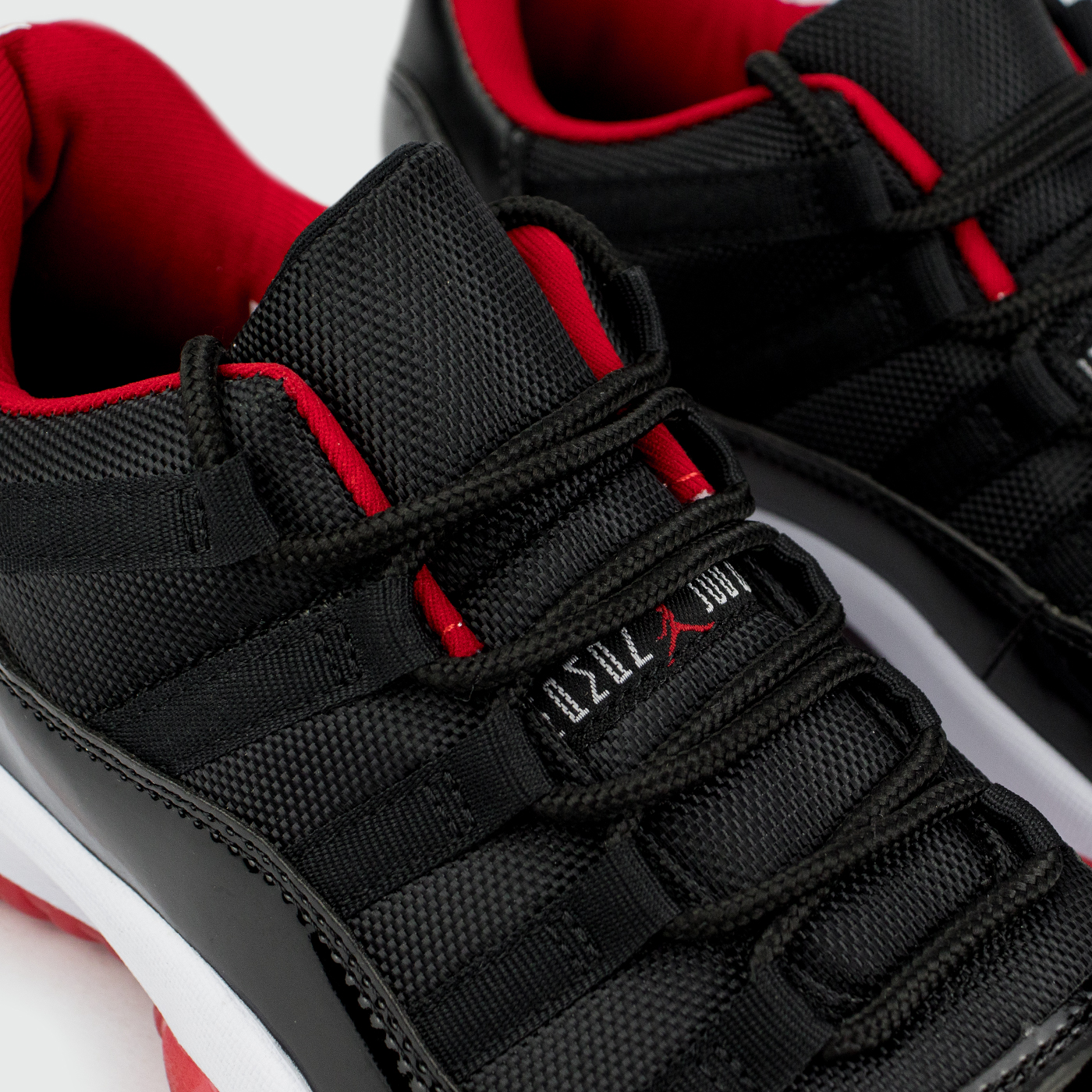 Кроссовки Nike Air Jordan 11 Low True Red Кроссовки Nike Air Jordan 11 Low True Red