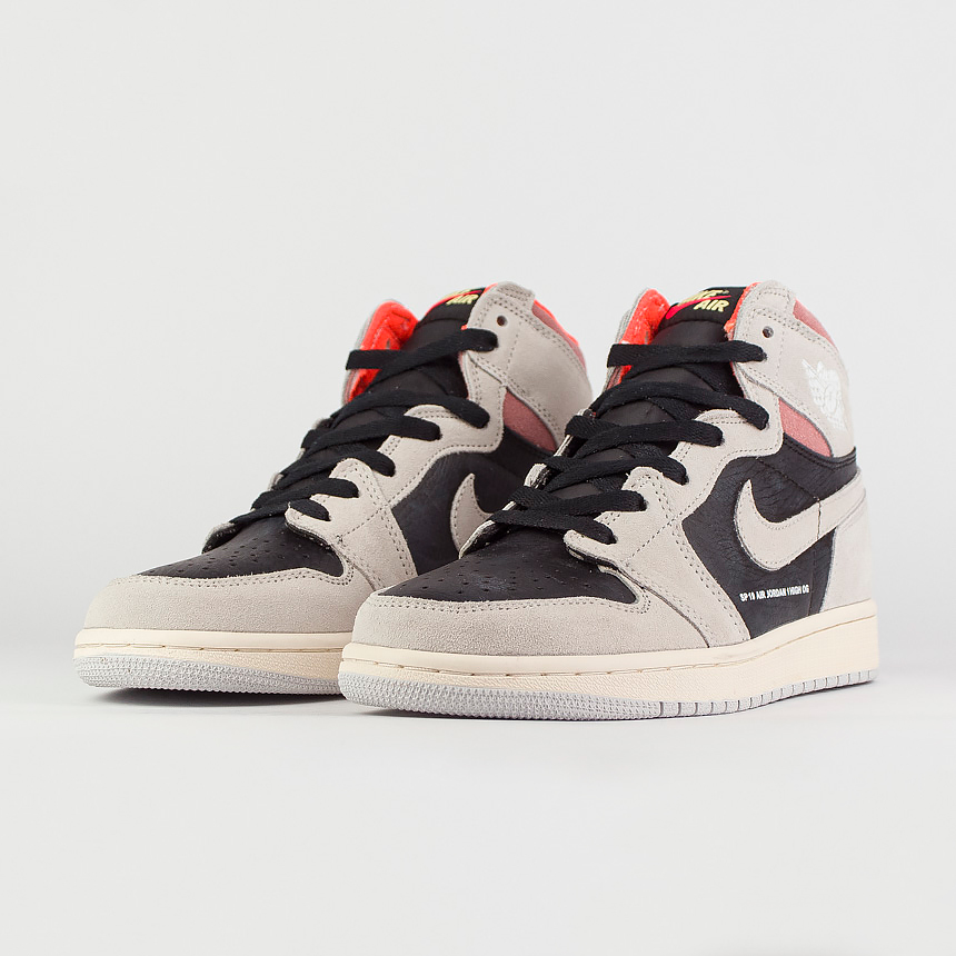 Кроссовки Nike Air Jordan 1 Neutral Grey/Hyper Crimson Кроссовки Nike Air Jordan 1 Neutral Grey/Hyper Crimson