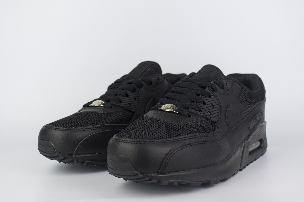 Кроссовки Nike Air Max 90 Wmns Triple Black Кроссовки Nike Air Max 90 Wmns Triple Black