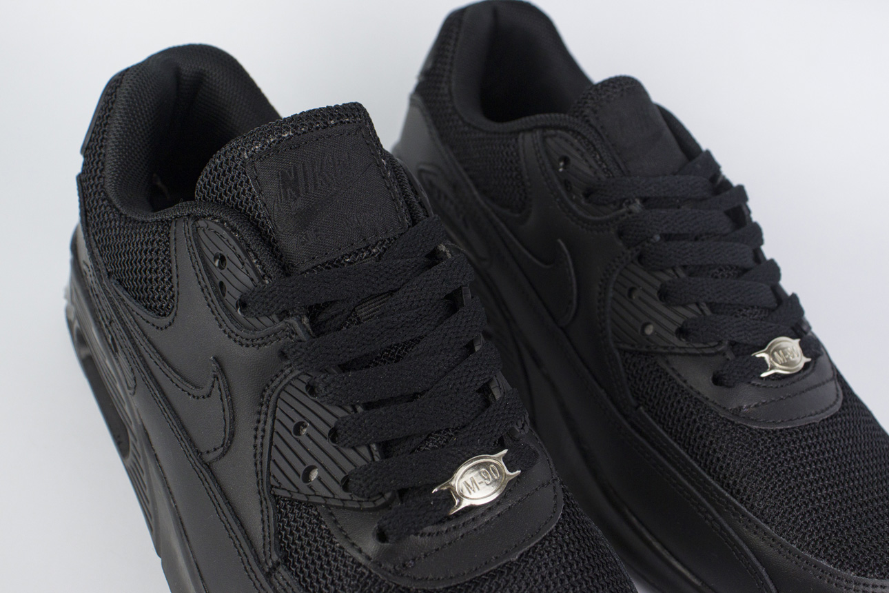 Кроссовки Nike Air Max 90 Wmns Triple Black Кроссовки Nike Air Max 90 Wmns Triple Black