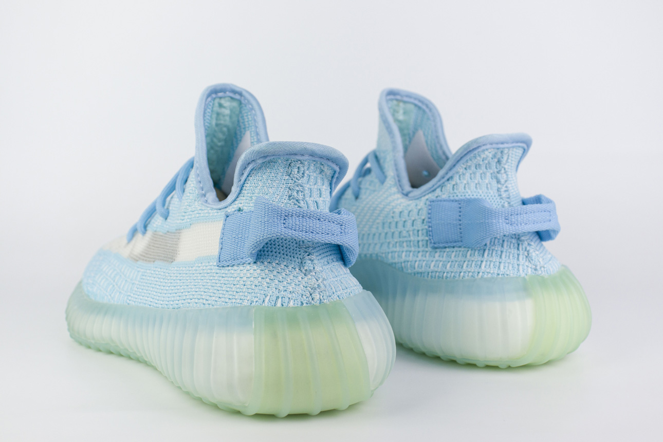 Кроссовки Adidas Yeezy 350 boost V2 Wmns Ice Blue 2 Кроссовки Adidas Yeezy 350 boost V2 Wmns Ice Blue 2
