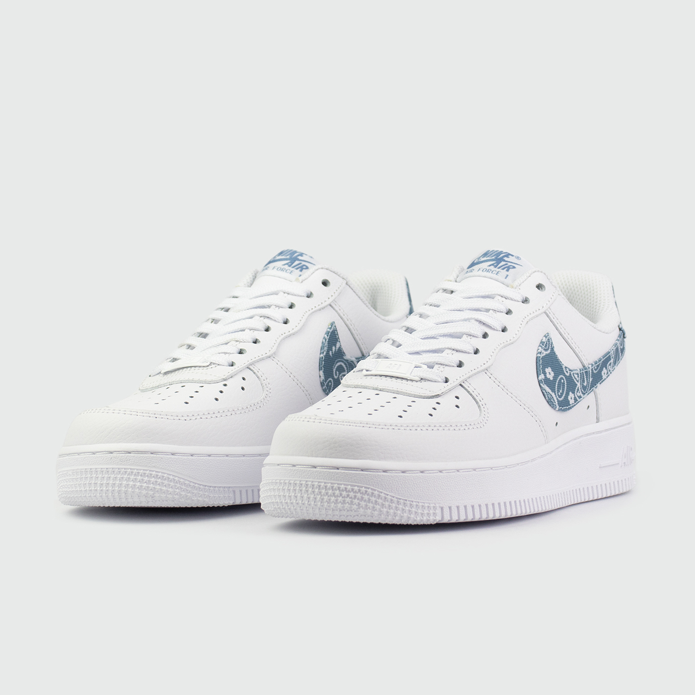 Кроссовки Nike Air Force 1 Low Wmns Blue Paisley Кроссовки Nike Air Force 1 Low Wmns Blue Paisley