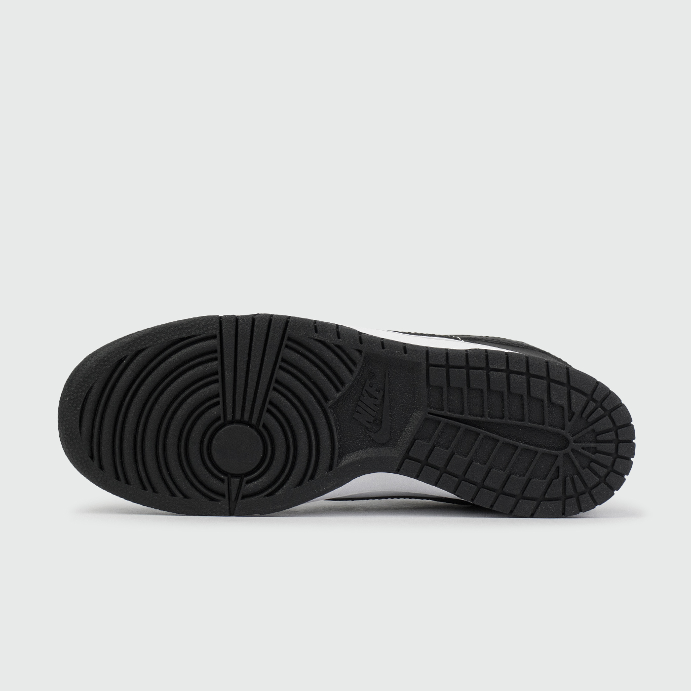 Кроссовки Nike Dunk Low Black / White Кроссовки Nike Dunk Low Black / White