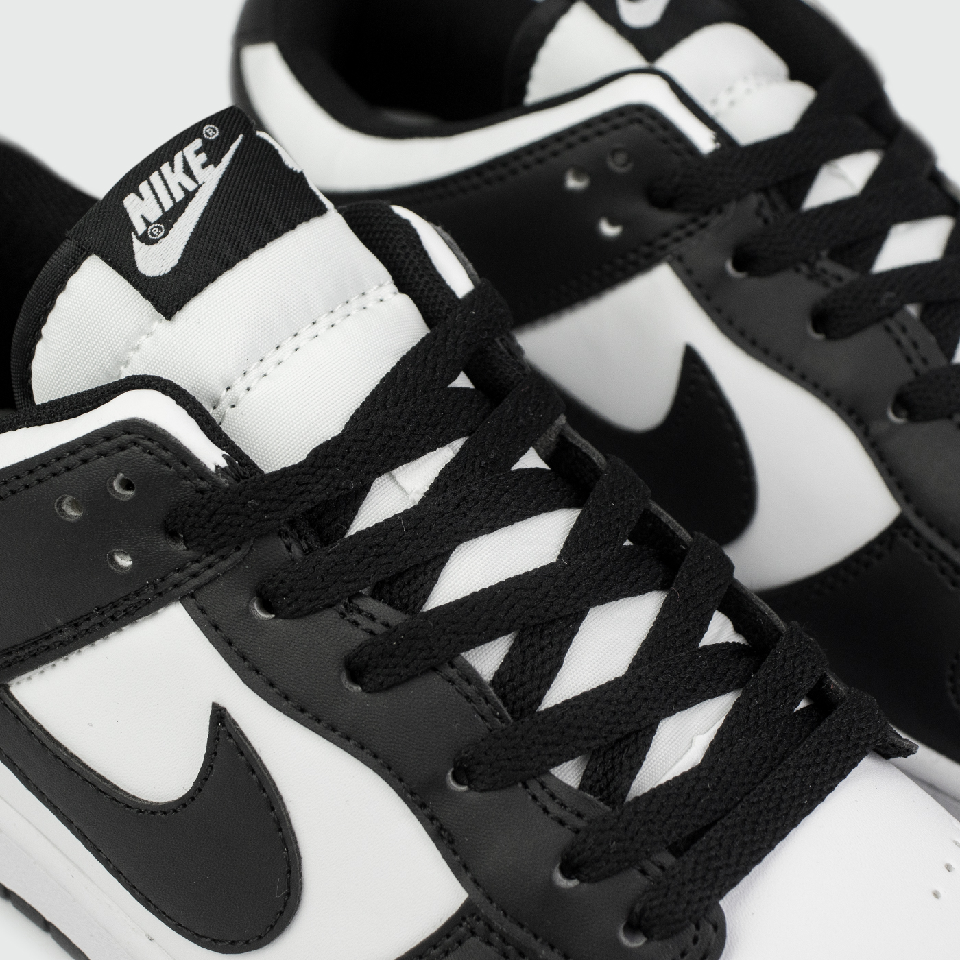 Кроссовки Nike Dunk Low Black / White Кроссовки Nike Dunk Low Black / White