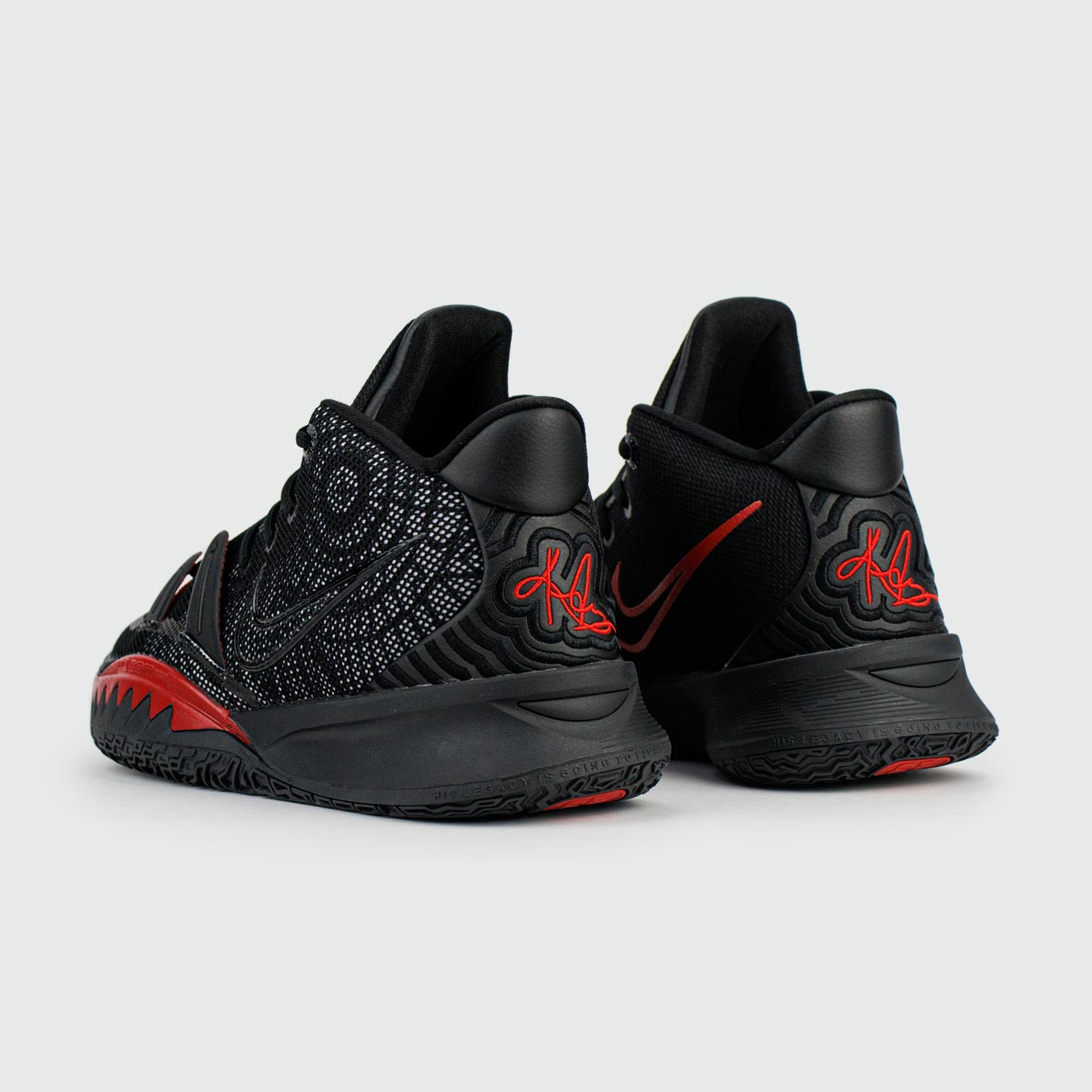Кроссовки Nike Kyrie 7 Black / Red Кроссовки Nike Kyrie 7 Black / Red