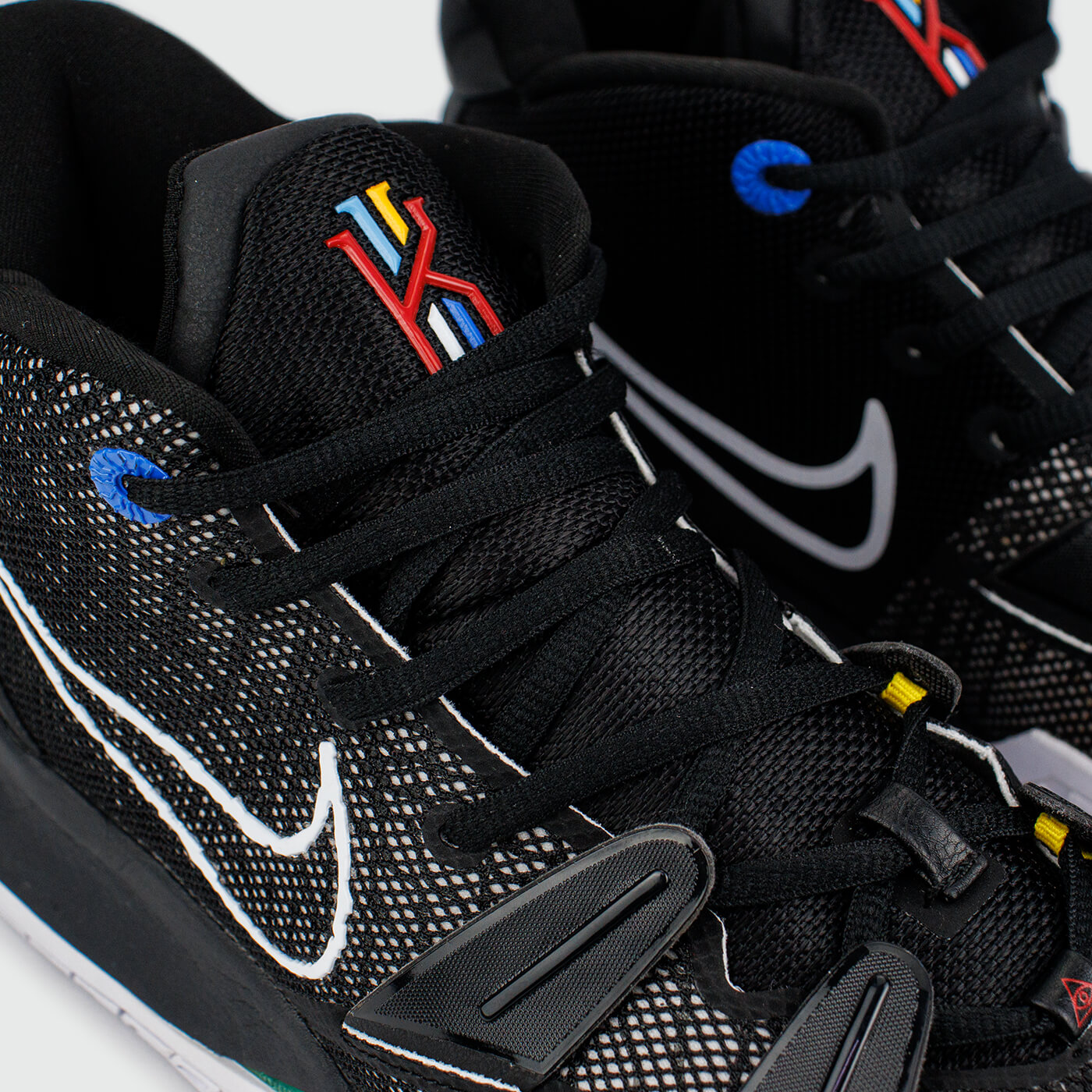 Кроссовки Nike Kyrie 7 Black / Green Кроссовки Nike Kyrie 7 Black / Green