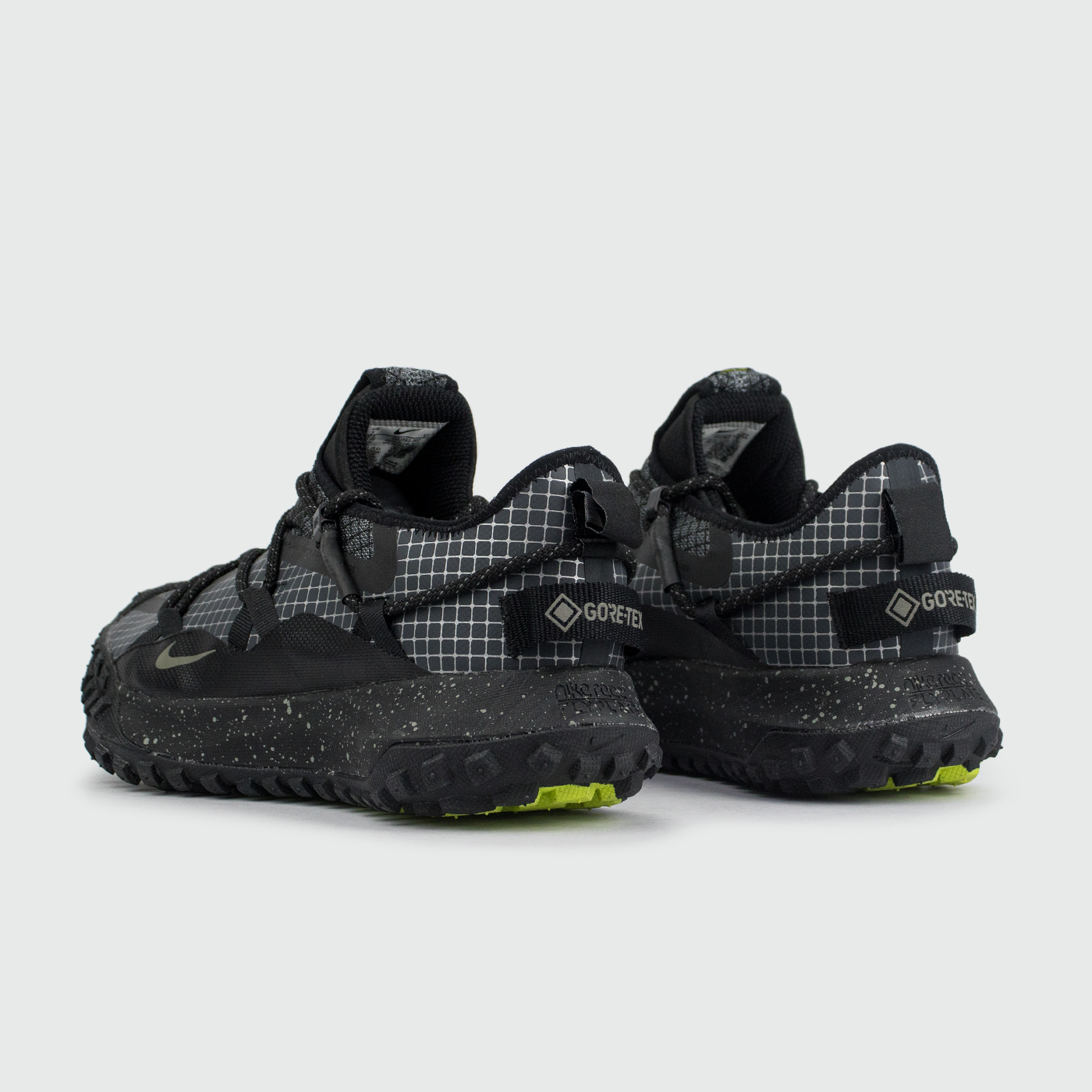 Кроссовки Nike ACG Mountain Fly Low Gtx Black / Volt