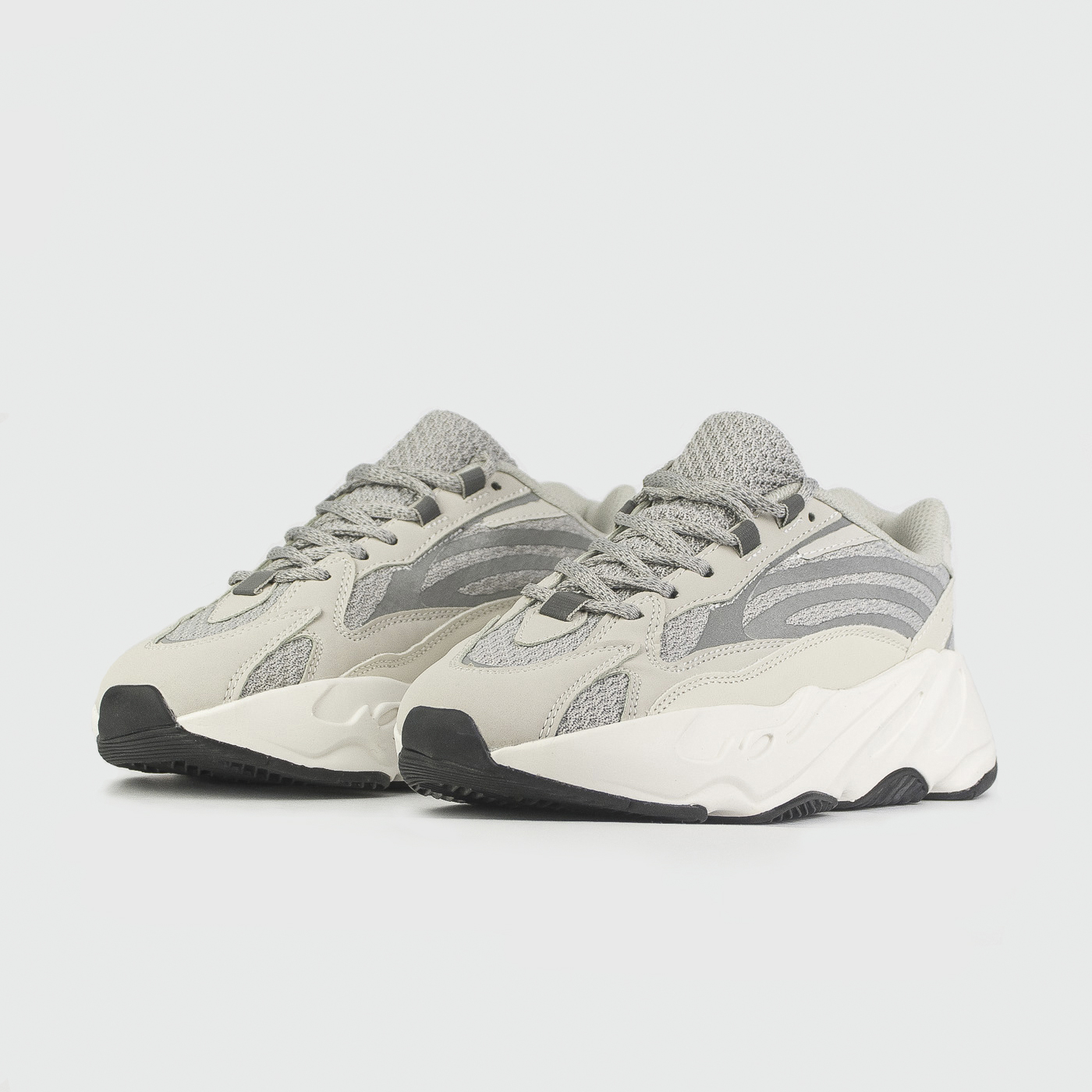 Кроссовки Adidas Yeezy Boost 700 v2 Static Кроссовки Adidas Yeezy Boost 700 v2 Static