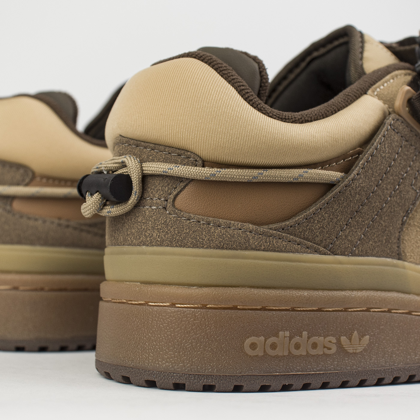 Кроссовки Adidas Forum Low x Bad Bunny Wmns Brown Кроссовки Adidas Forum Low x Bad Bunny Wmns Brown