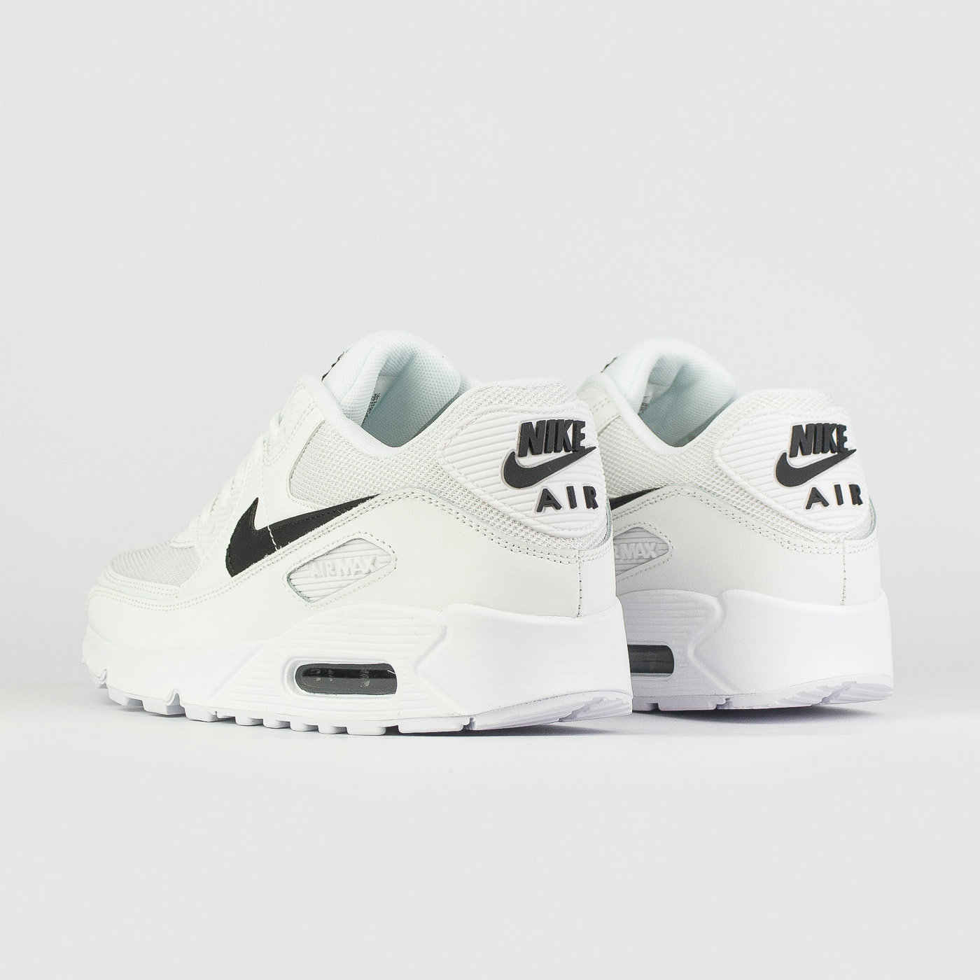 Кроссовки Nike Air Max 90 Wmns White / Black Кроссовки Nike Air Max 90 Wmns White / Black
