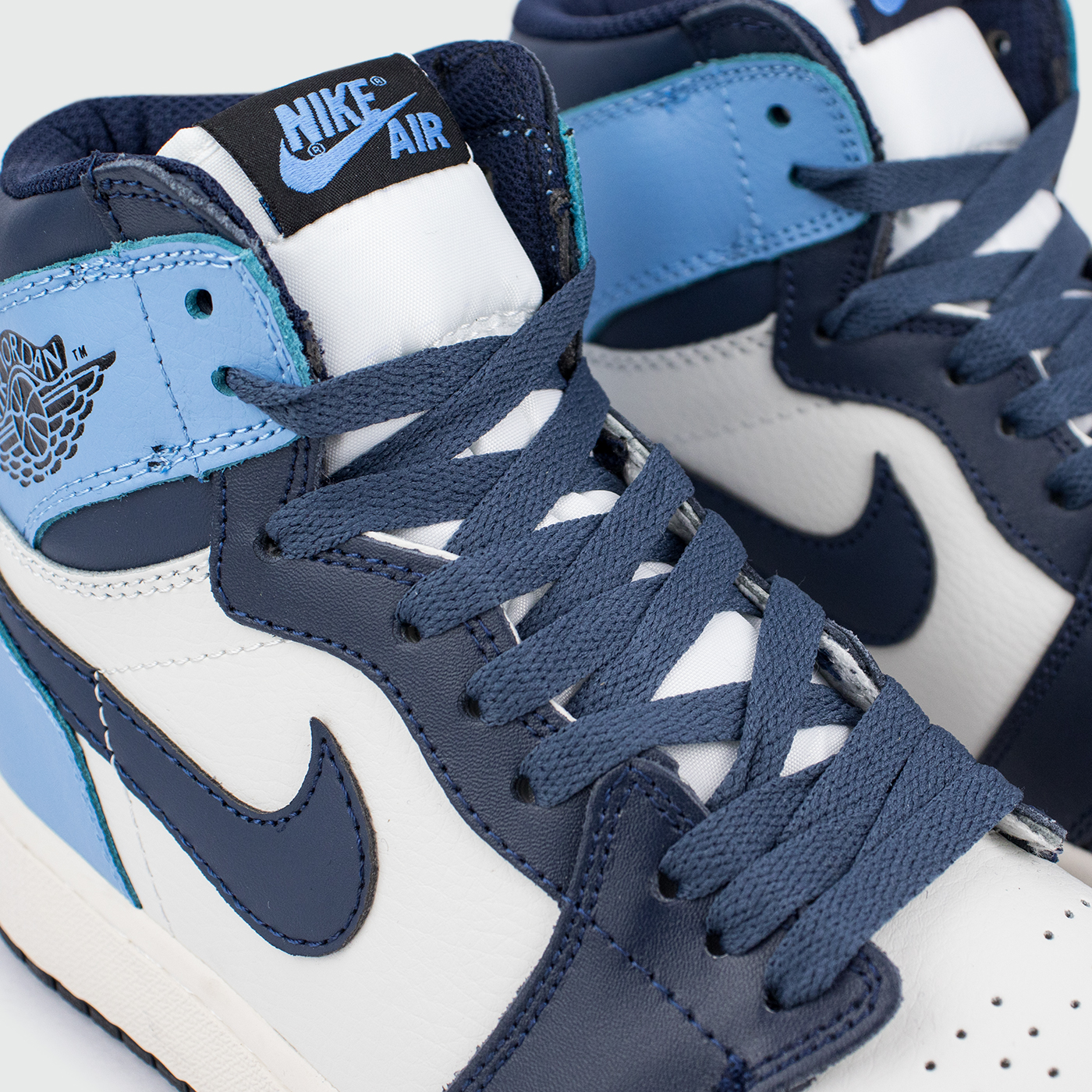 Кроссовки Nike Air Jordan 1 White / Blue Кроссовки Nike Air Jordan 1 White / Blue