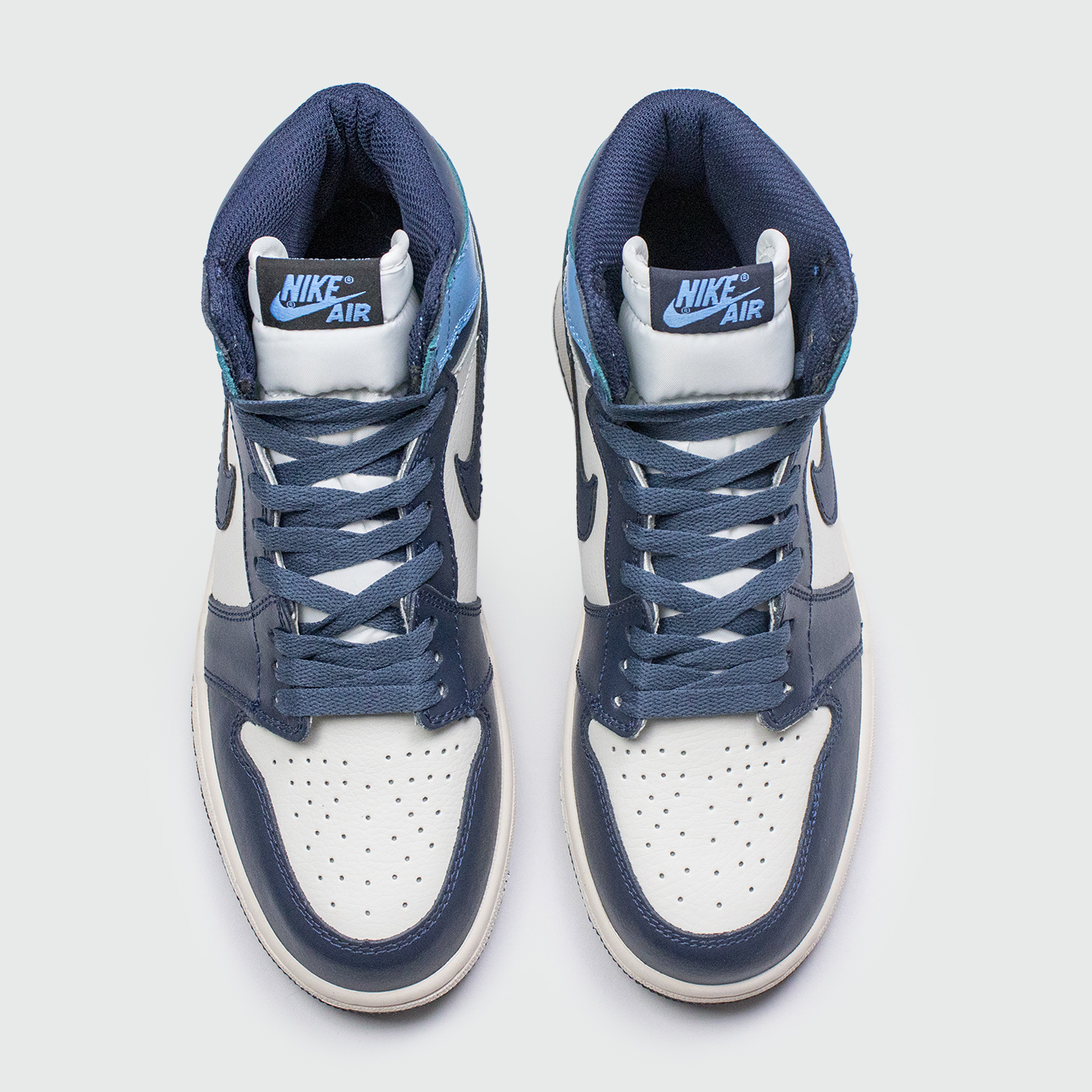 Кроссовки Nike Air Jordan 1 White / Blue Кроссовки Nike Air Jordan 1 White / Blue