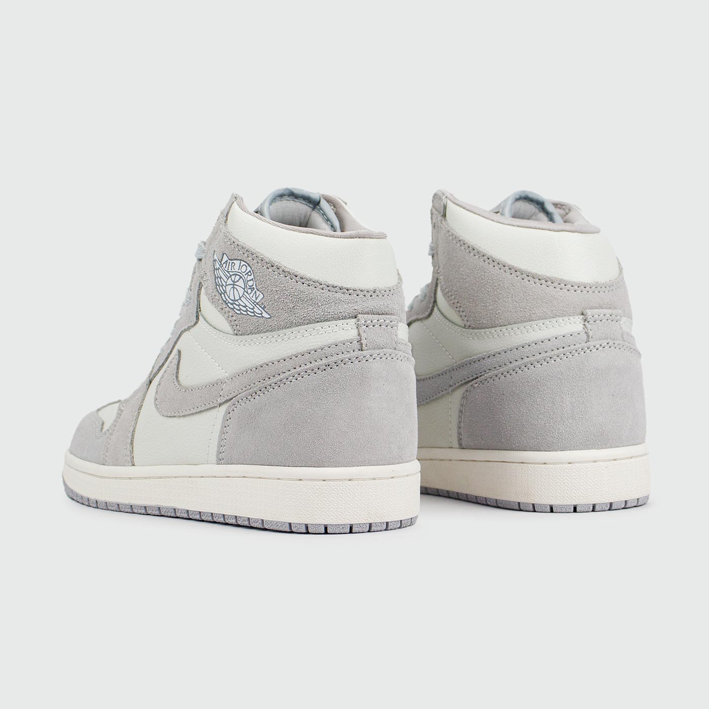 Кроссовки Nike Air Jordan 1 White / Grey new Кроссовки Nike Air Jordan 1 White / Grey new