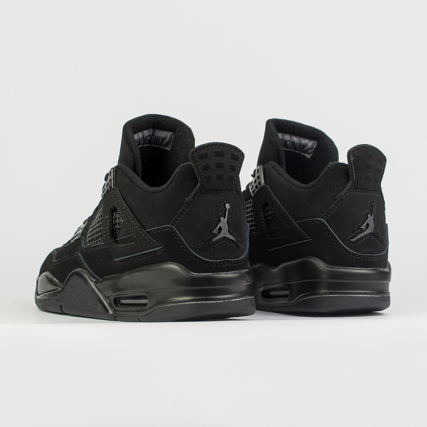 Кроссовки Nike Air Jordan 4 Retro Triple Black Кроссовки Nike Air Jordan 4 Retro Triple Black