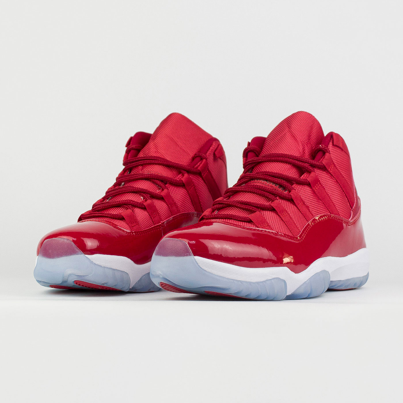 Кроссовки Nike Air Jordan 11 Win Like Кроссовки Nike Air Jordan 11 Win Like