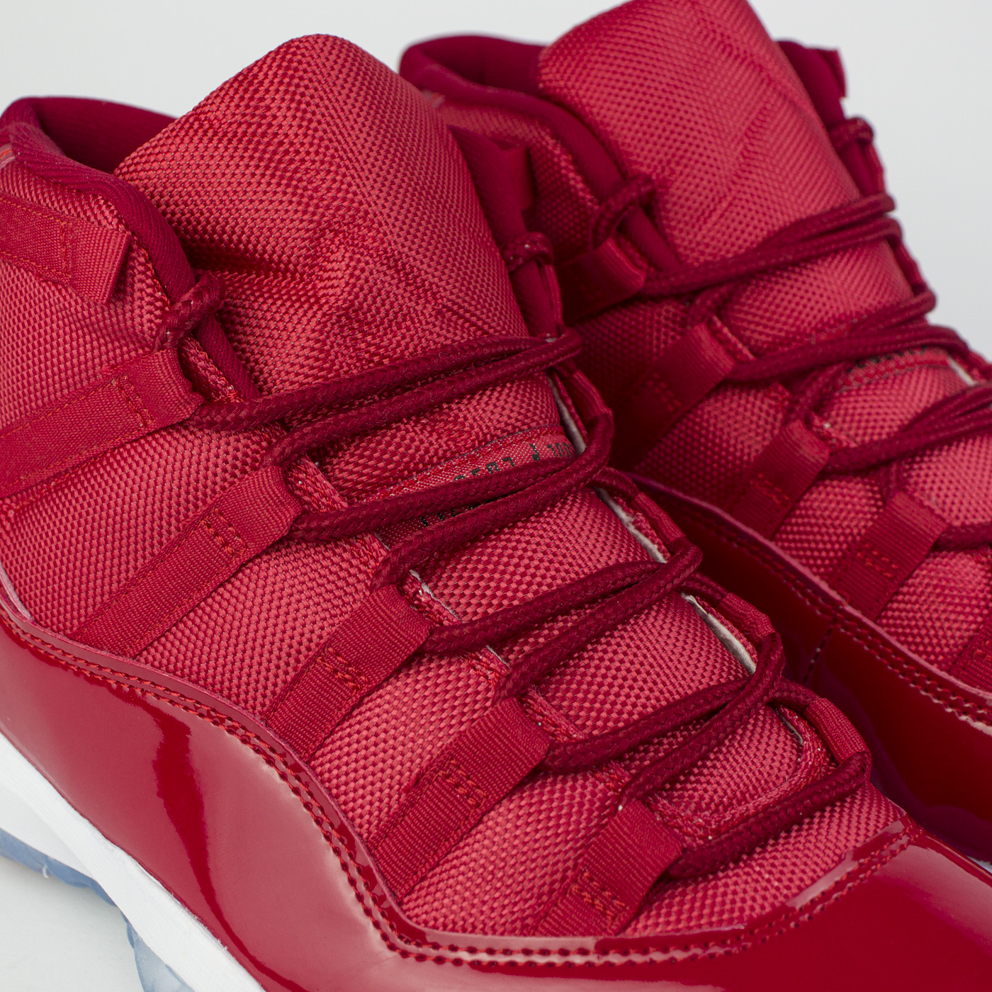 Кроссовки Nike Air Jordan 11 Win Like Кроссовки Nike Air Jordan 11 Win Like