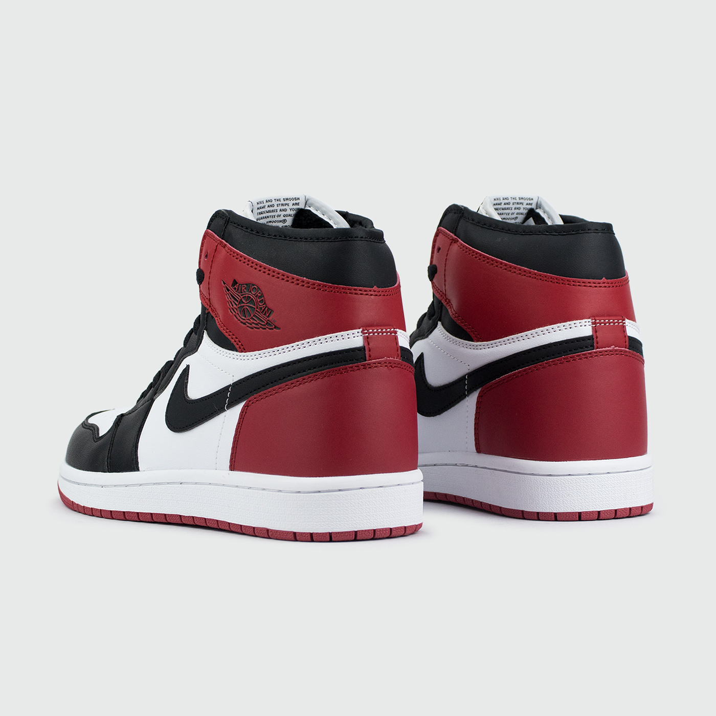 Кроссовки Nike Air Jordan 1 Black Toe with Fur Кроссовки Nike Air Jordan 1 Black Toe with Fur