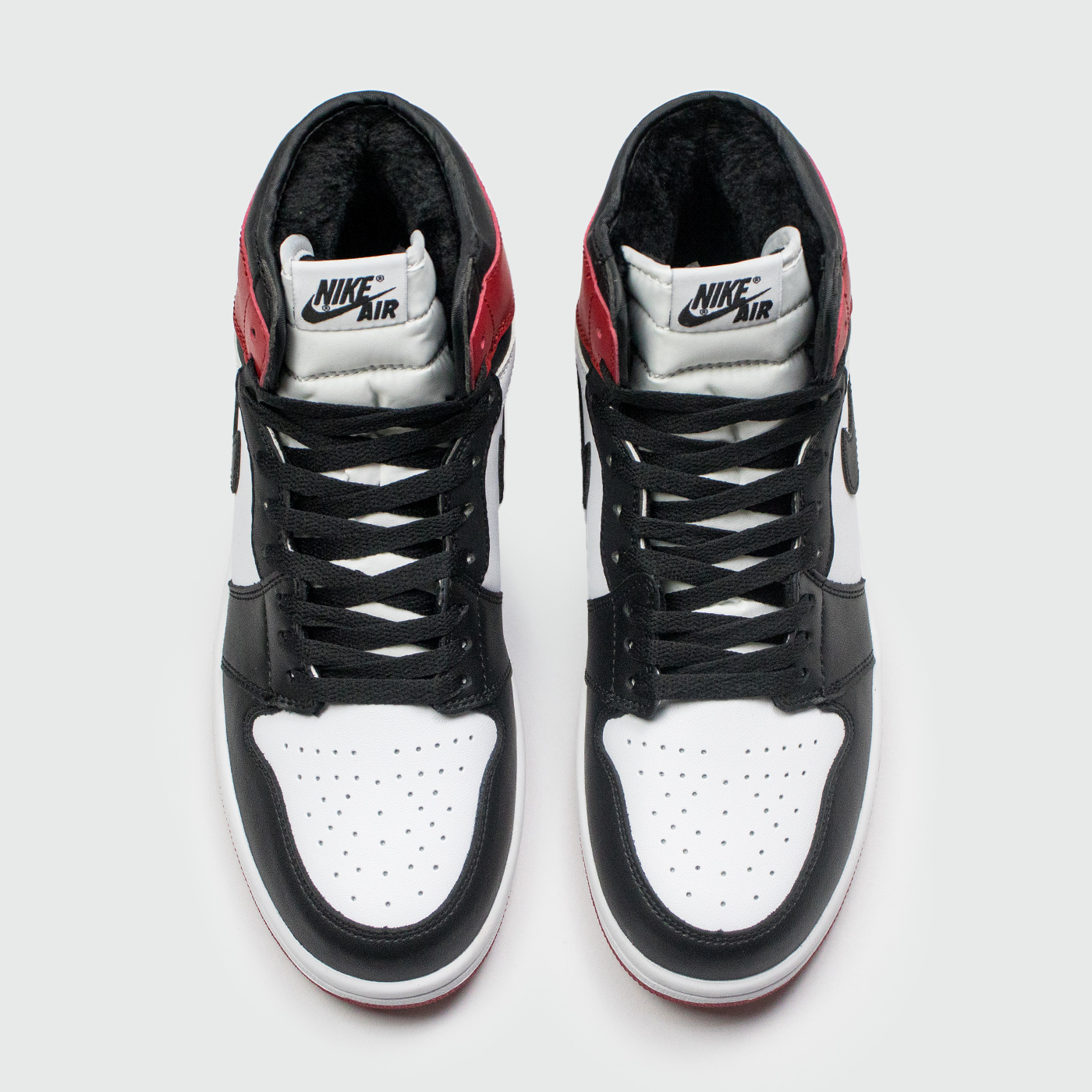 Кроссовки Nike Air Jordan 1 Black Toe with Fur Кроссовки Nike Air Jordan 1 Black Toe with Fur