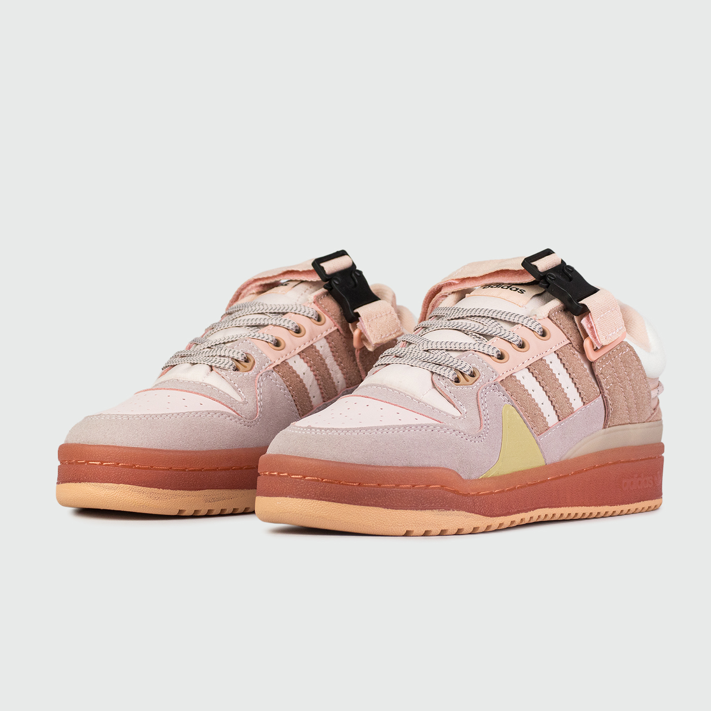 Кроссовки Adidas Forum Low x Bad Bunny Pink Кроссовки Adidas Forum Low x Bad Bunny Pink