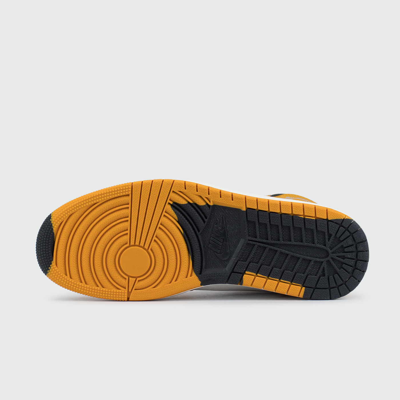 Кроссовки Nike Air Jordan 1 White / Orange Gtx Кроссовки Nike Air Jordan 1 White / Orange Gtx