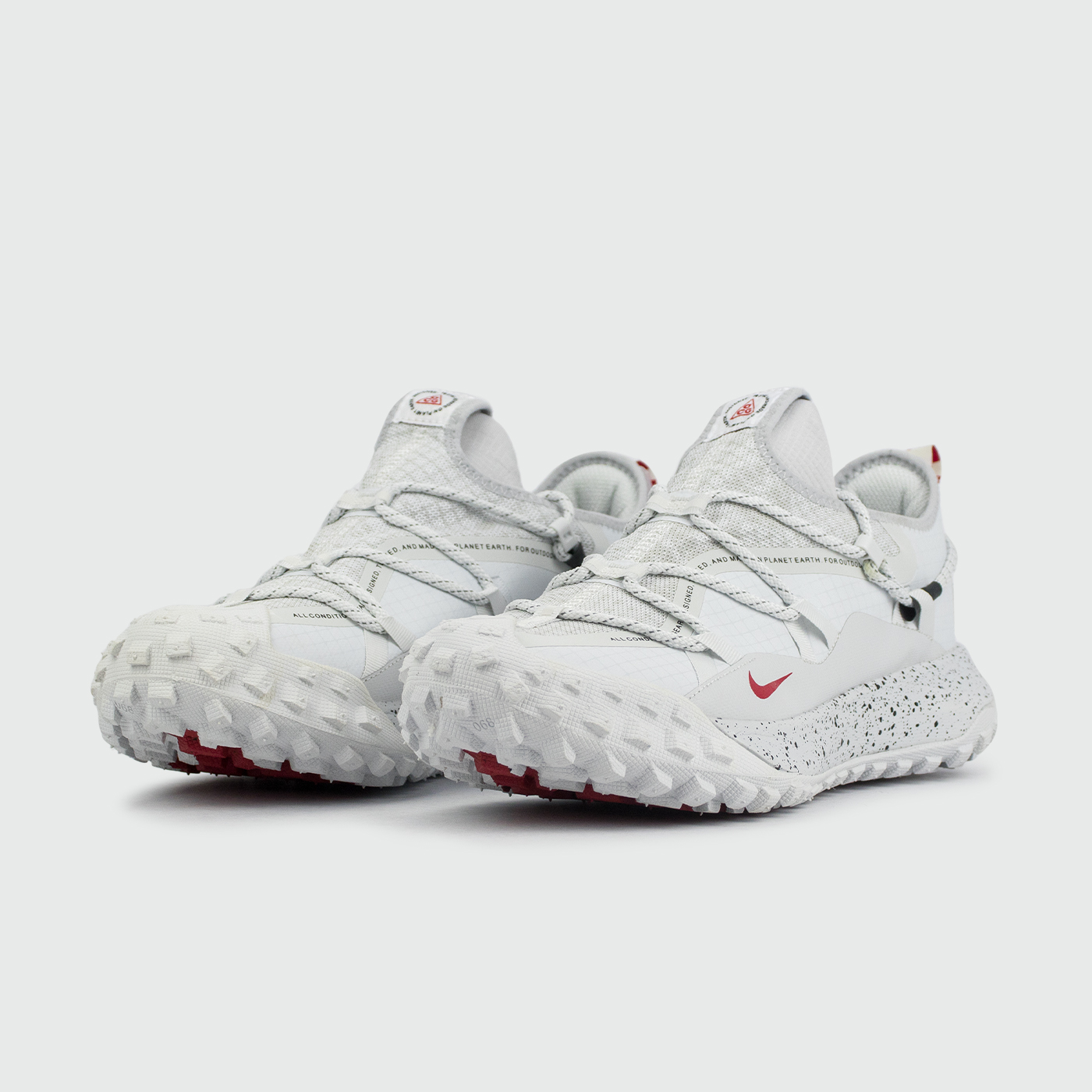 Кроссовки Nike ACG Mountain Fly Low Gtx White / Red Кроссовки Nike ACG Mountain Fly Low Gtx White / Red
