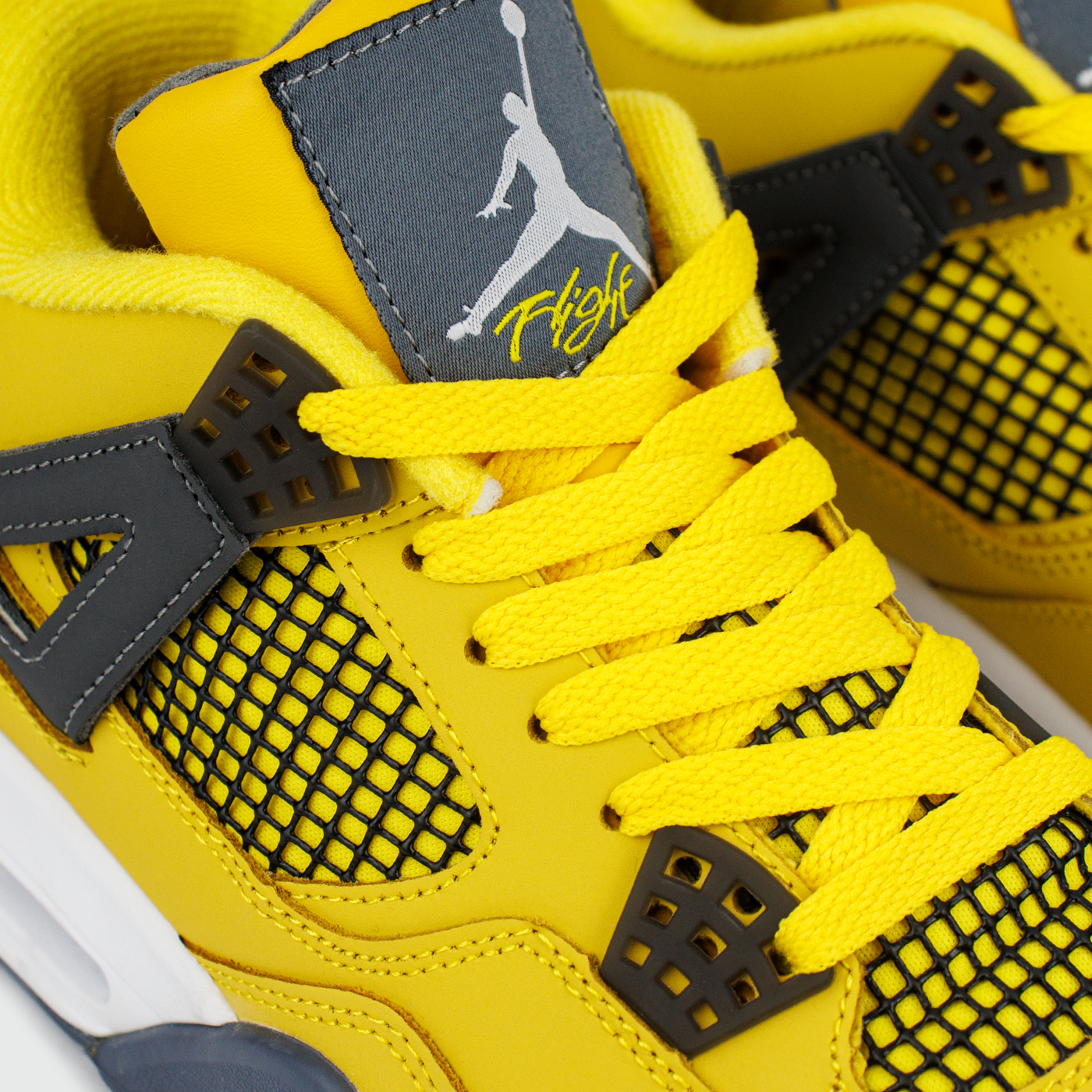 Кроссовки Nike Air Jordan 4 Lightning 2021 new Кроссовки Nike Air Jordan 4 Lightning 2021 new