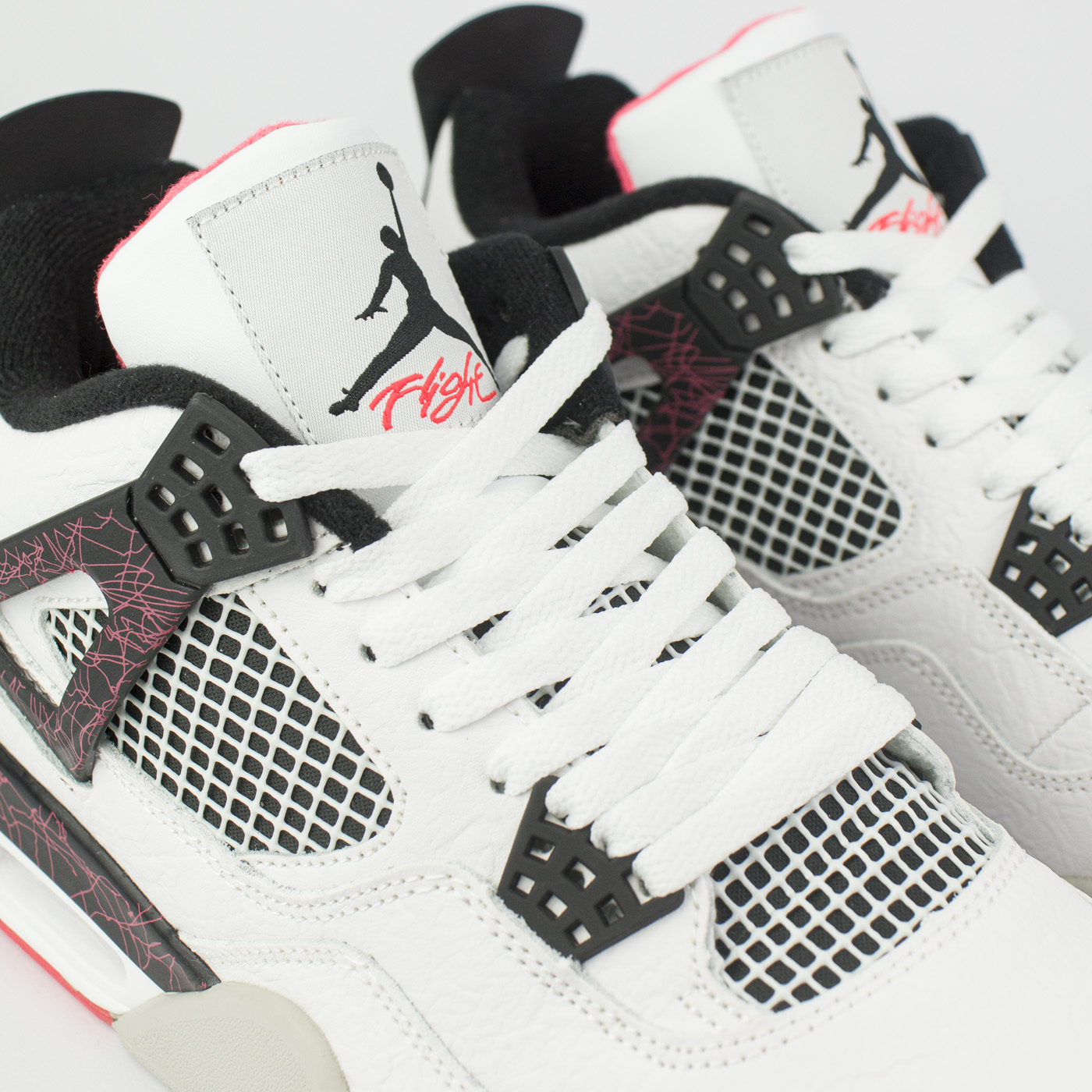 Кроссовки Nike Air Jordan 4 Retro Flight Nostalgia Кроссовки Nike Air Jordan 4 Retro Flight Nostalgia