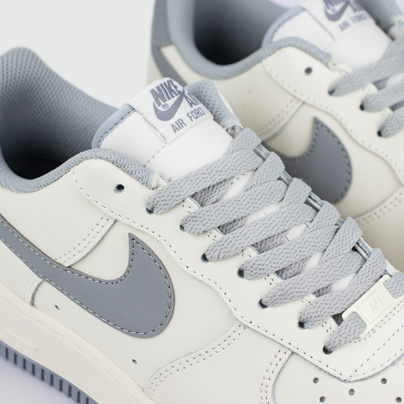 Кроссовки Nike Air Force 1 Low White / Grey Sw. / Ftwr. Кроссовки Nike Air Force 1 Low White / Grey Sw. / Ftwr.