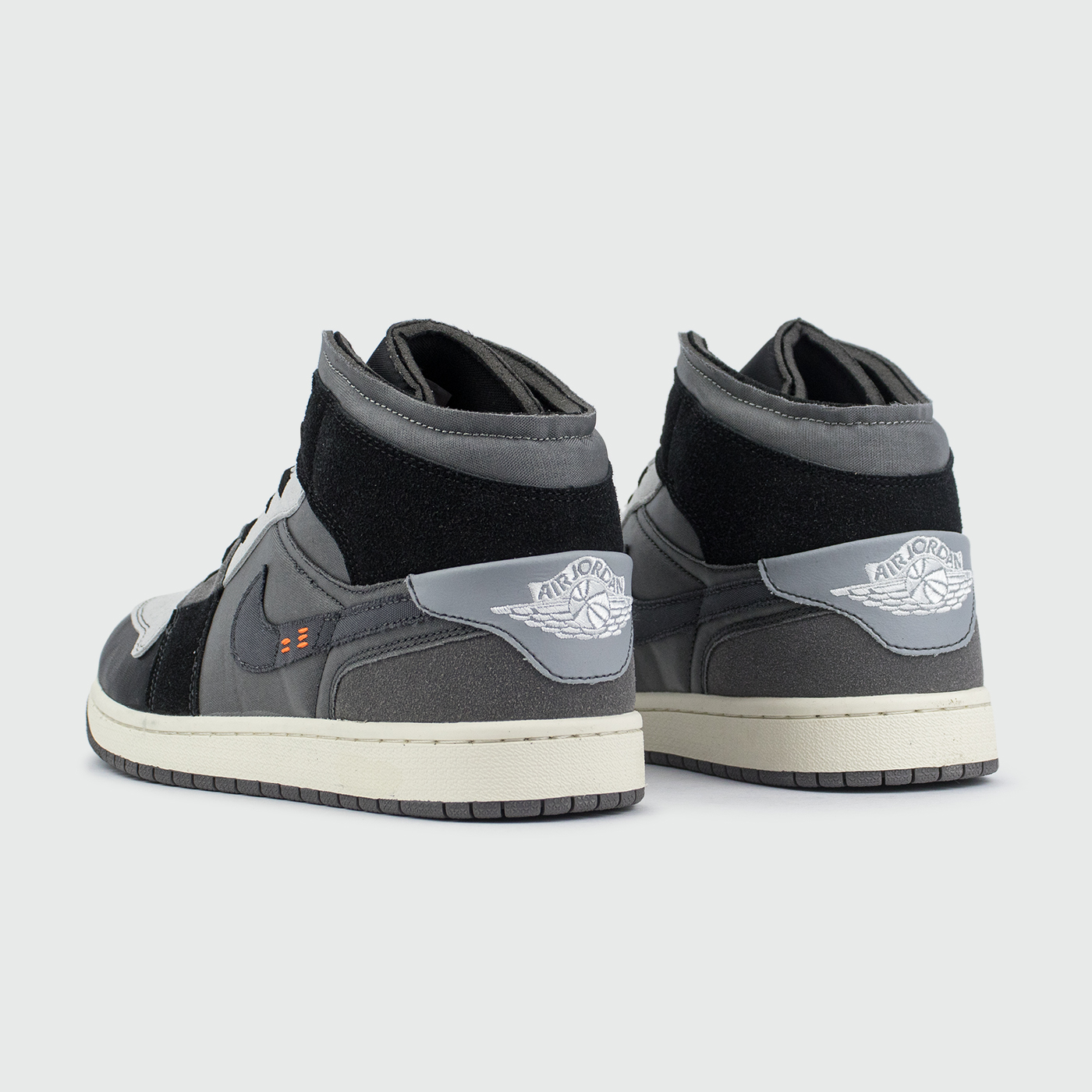Кроссовки Nike Air Jordan 1 Inside Out Black / Grey Кроссовки Nike Air Jordan 1 Inside Out Black / Grey