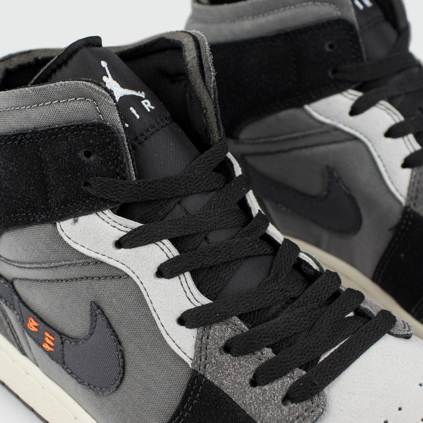 Кроссовки Nike Air Jordan 1 Inside Out Black / Grey Кроссовки Nike Air Jordan 1 Inside Out Black / Grey