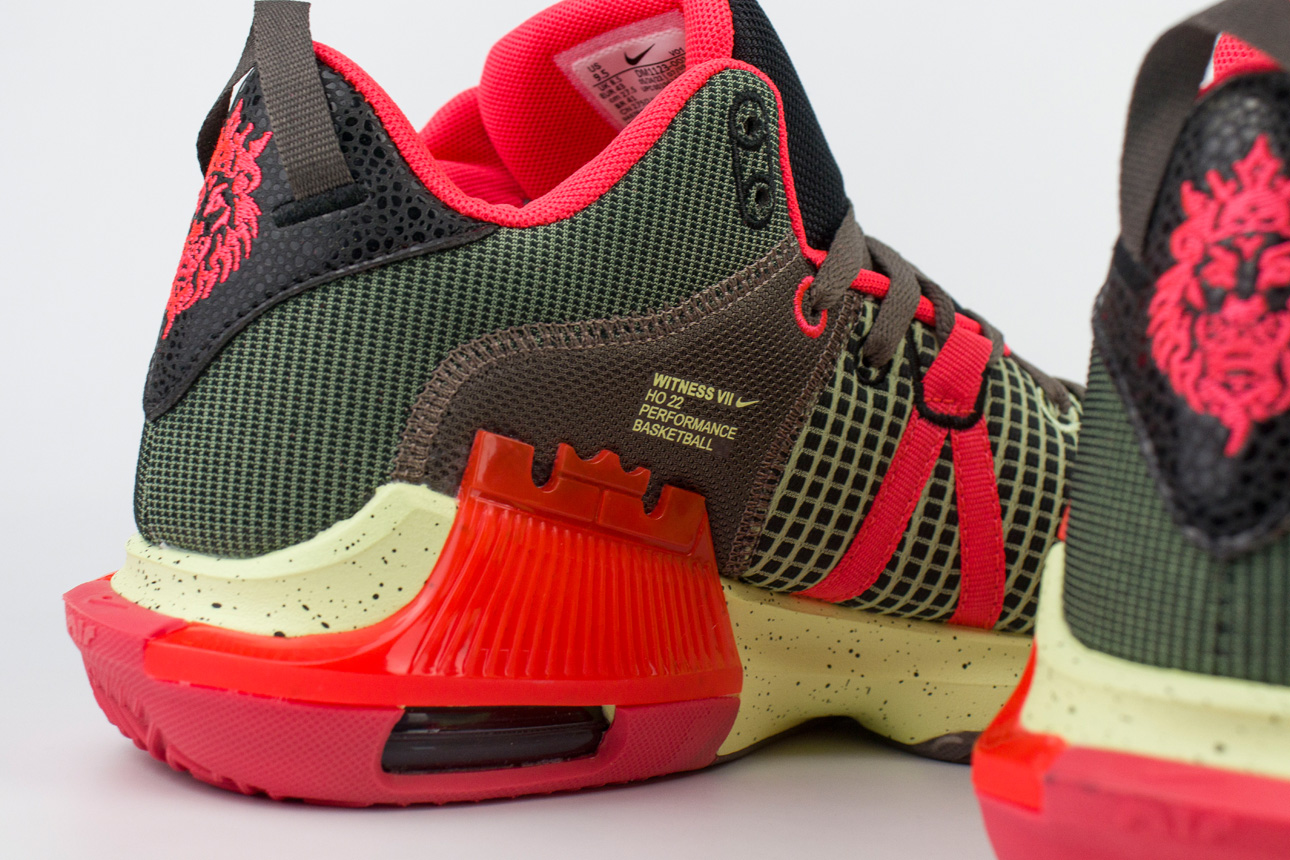 Кроссовки Nike LeBron Witness 7 Alligator Кроссовки Nike LeBron Witness 7 Alligator