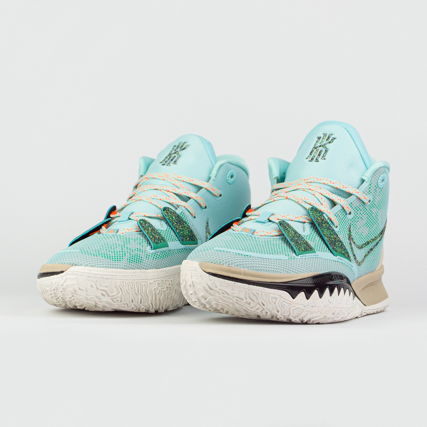 Кроссовки Nike Kyrie 7 Copa Кроссовки Nike Kyrie 7 Copa