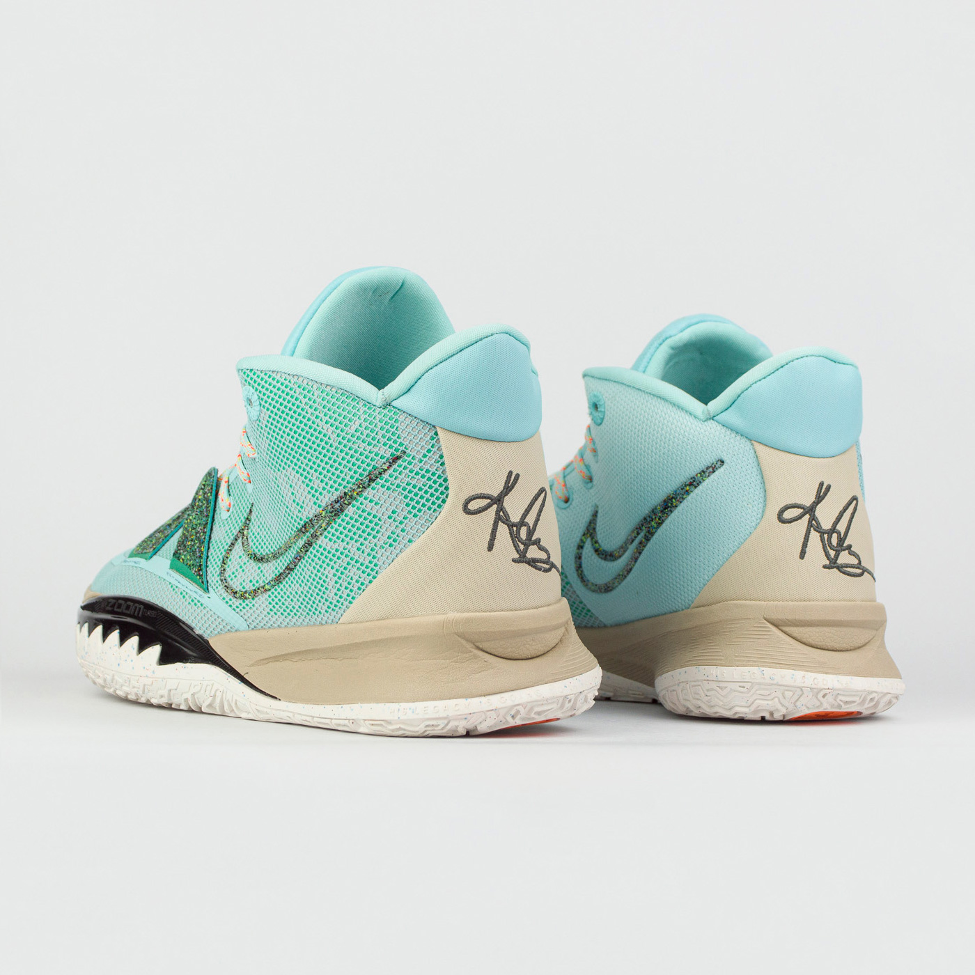 Кроссовки Nike Kyrie 7 Copa Кроссовки Nike Kyrie 7 Copa