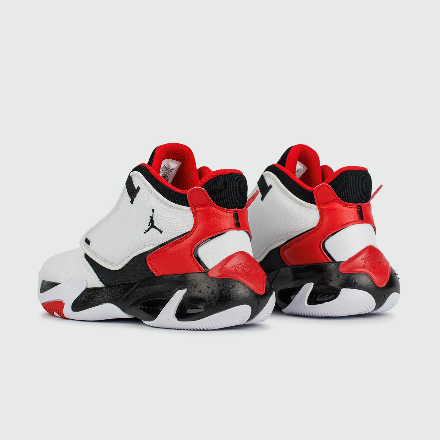 Кроссовки Nike Air Jordan Max Aura 4 White / Red Кроссовки Nike Air Jordan Max Aura 4 White / Red