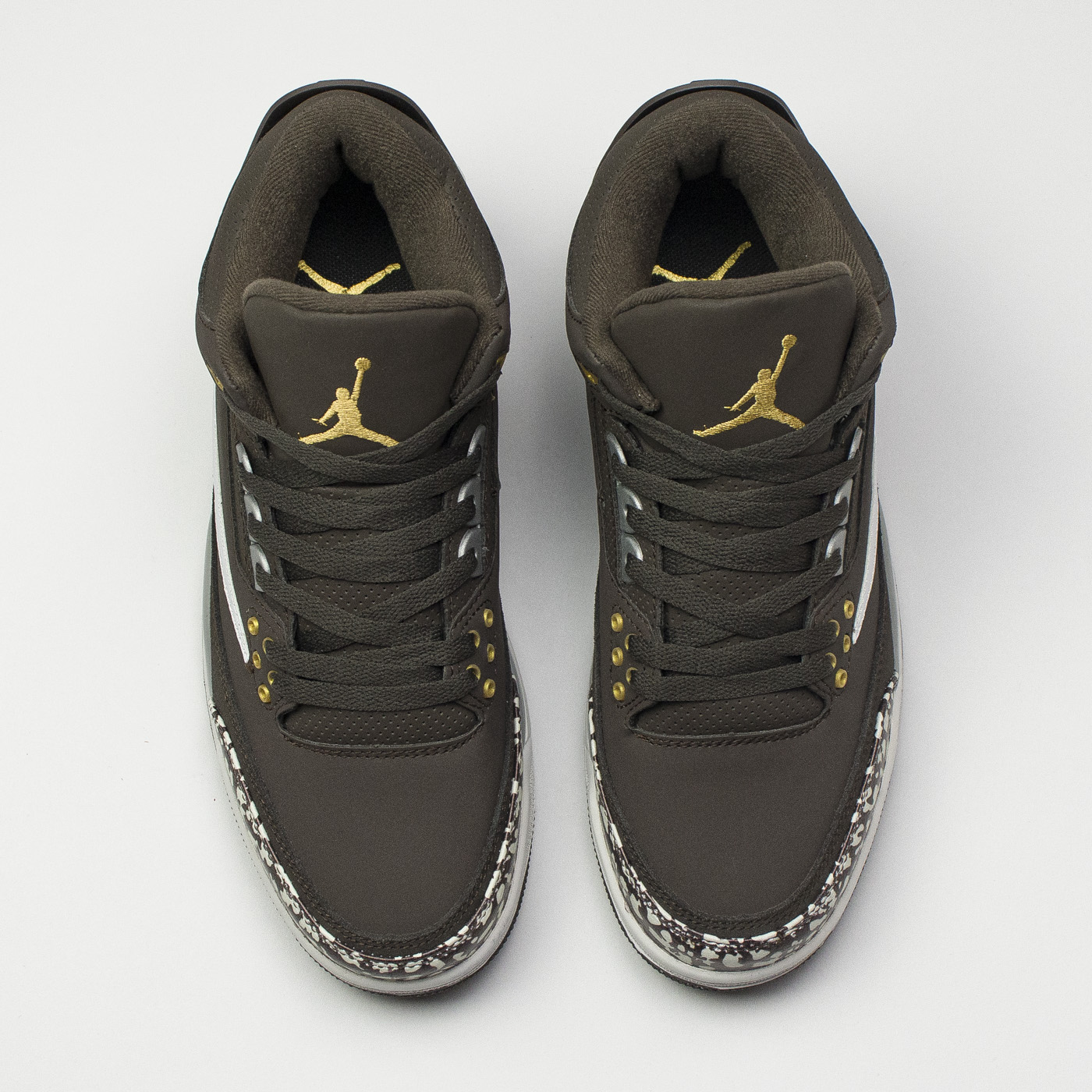 Кроссовки Nike Air Jordan 3 x TS Antique Brass