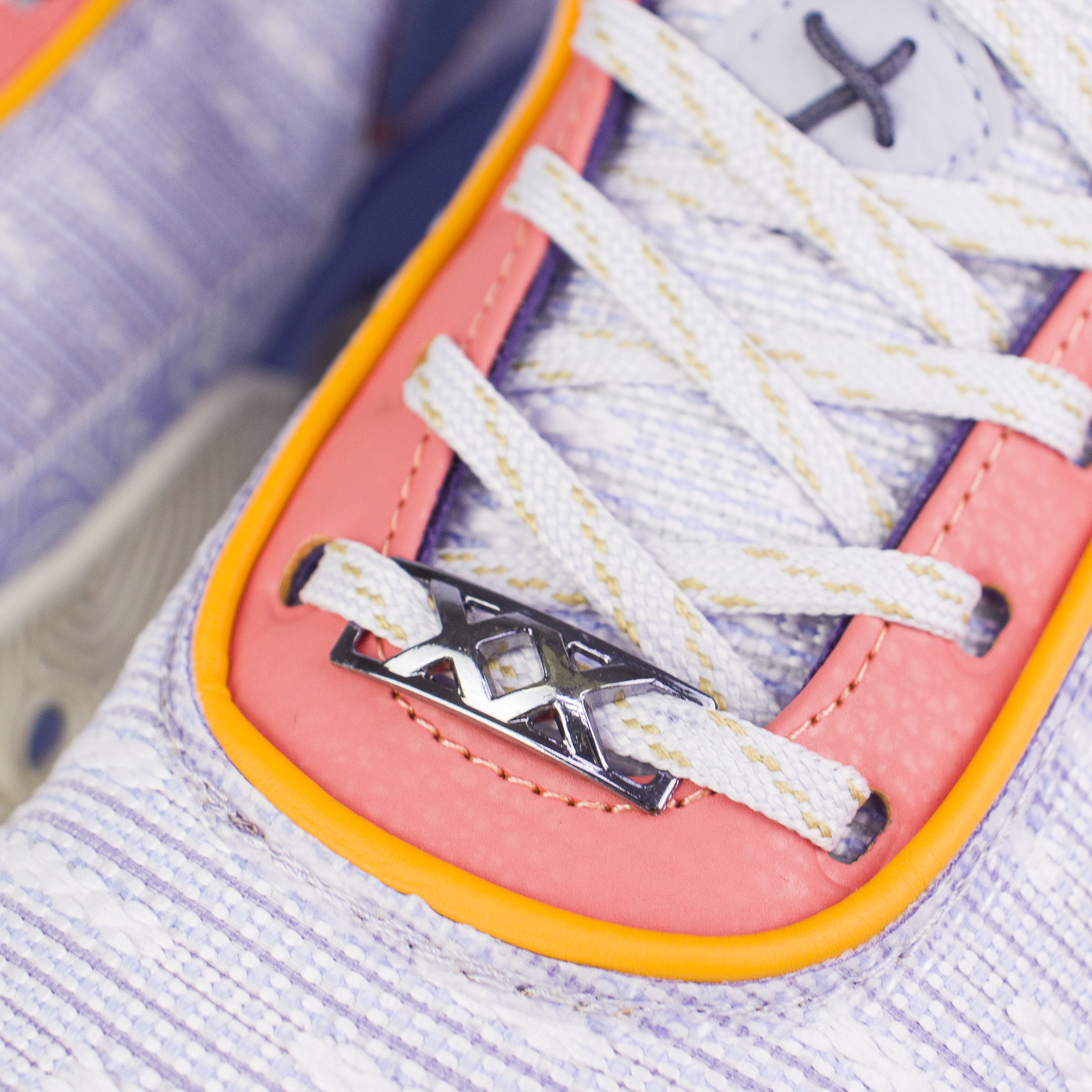 Кроссовки Nike LeBron 20 Violet Frost
