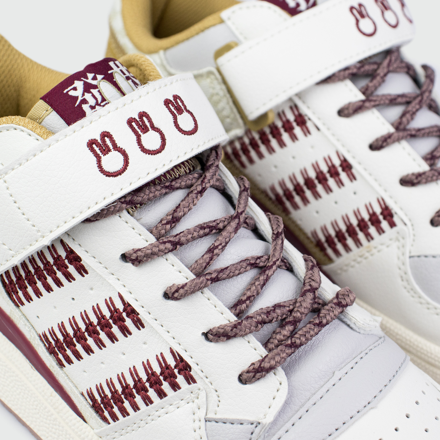 Кроссовки Adidas Forum Low White Red Rabbit Кроссовки Adidas Forum Low White Red Rabbit