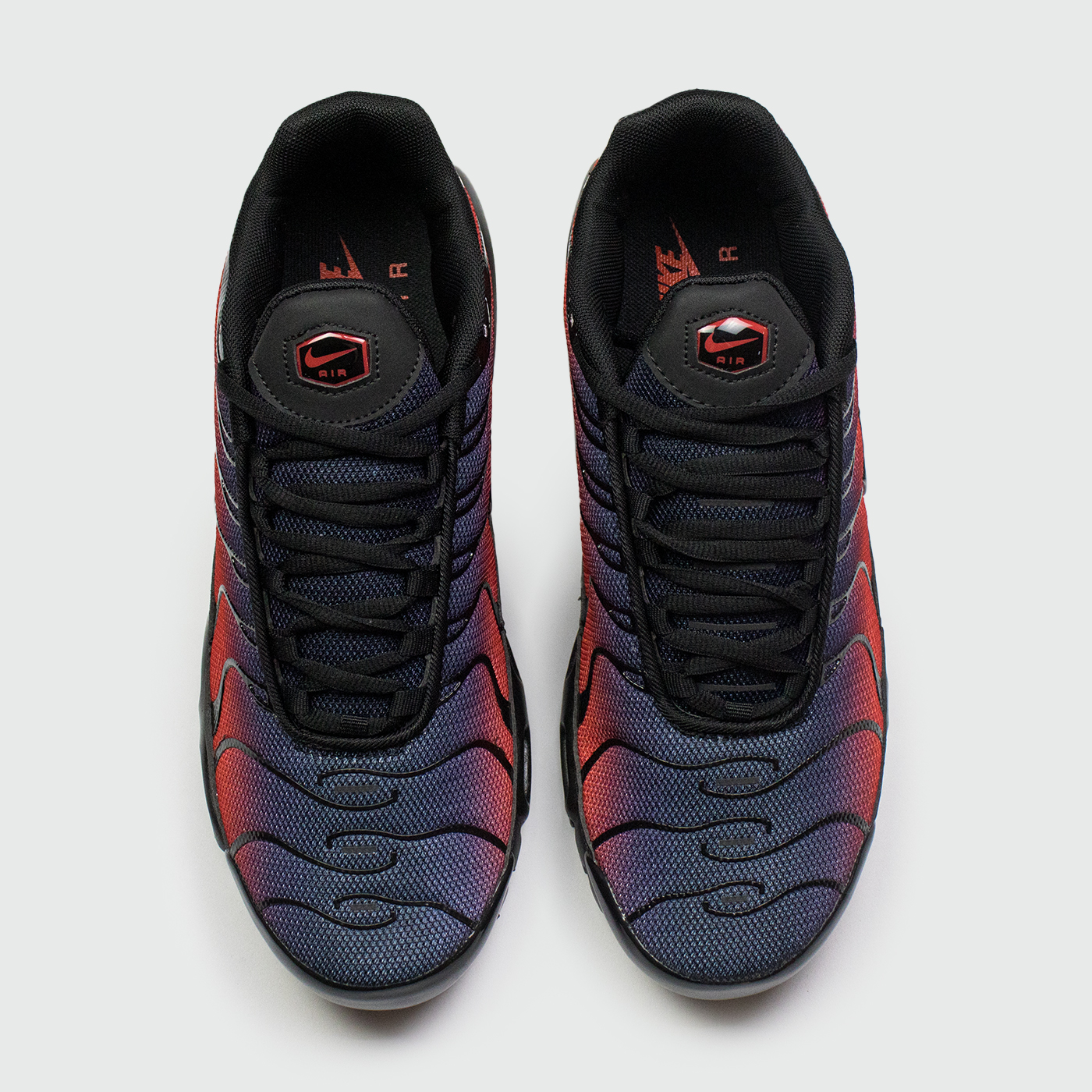 Кроссовки Nike Air Max Plus Tn Red Black Gradient