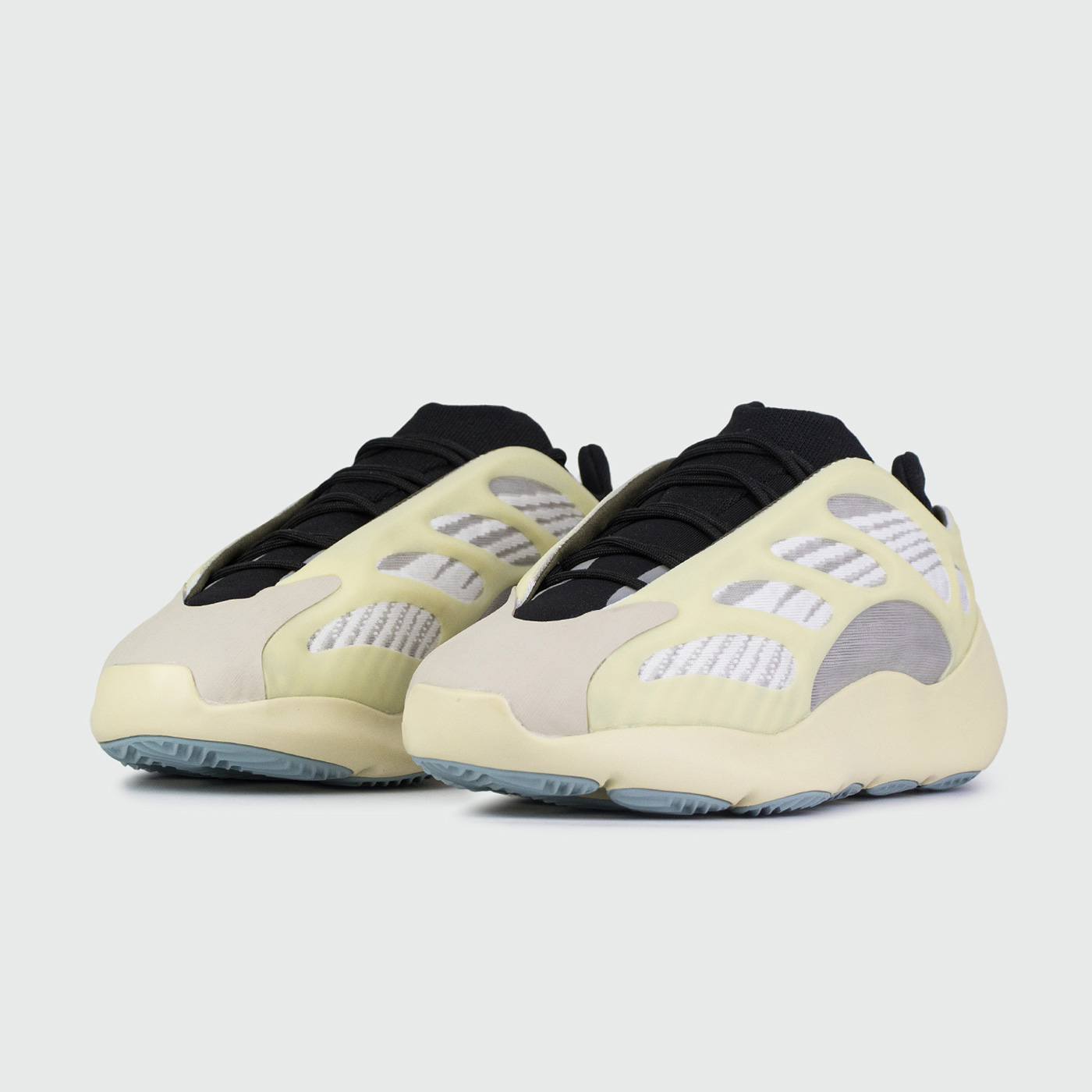 Кроссовки Adidas Yeezy Boost 700 v3 Wmns Azael Кроссовки Adidas Yeezy Boost 700 v3 Wmns Azael