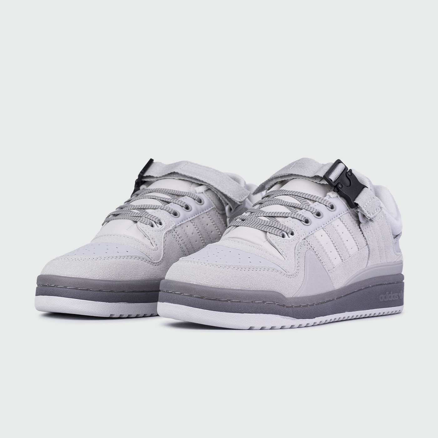 Кроссовки Adidas Forum Low x Bad Bunny Wmns Light Grey Кроссовки Adidas Forum Low x Bad Bunny Wmns Light Grey