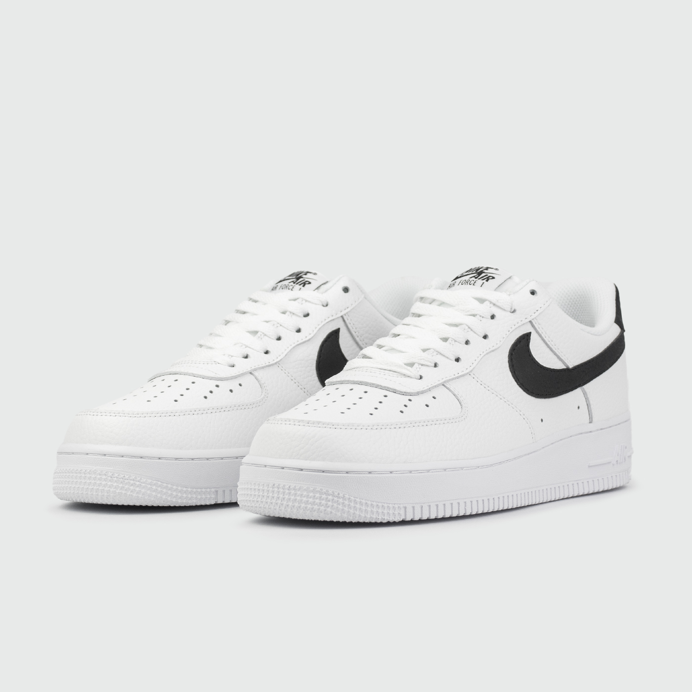 Кроссовки Nike Air Force 1 Low Wmns White / Black 2 Кроссовки Nike Air Force 1 Low Wmns White / Black 2