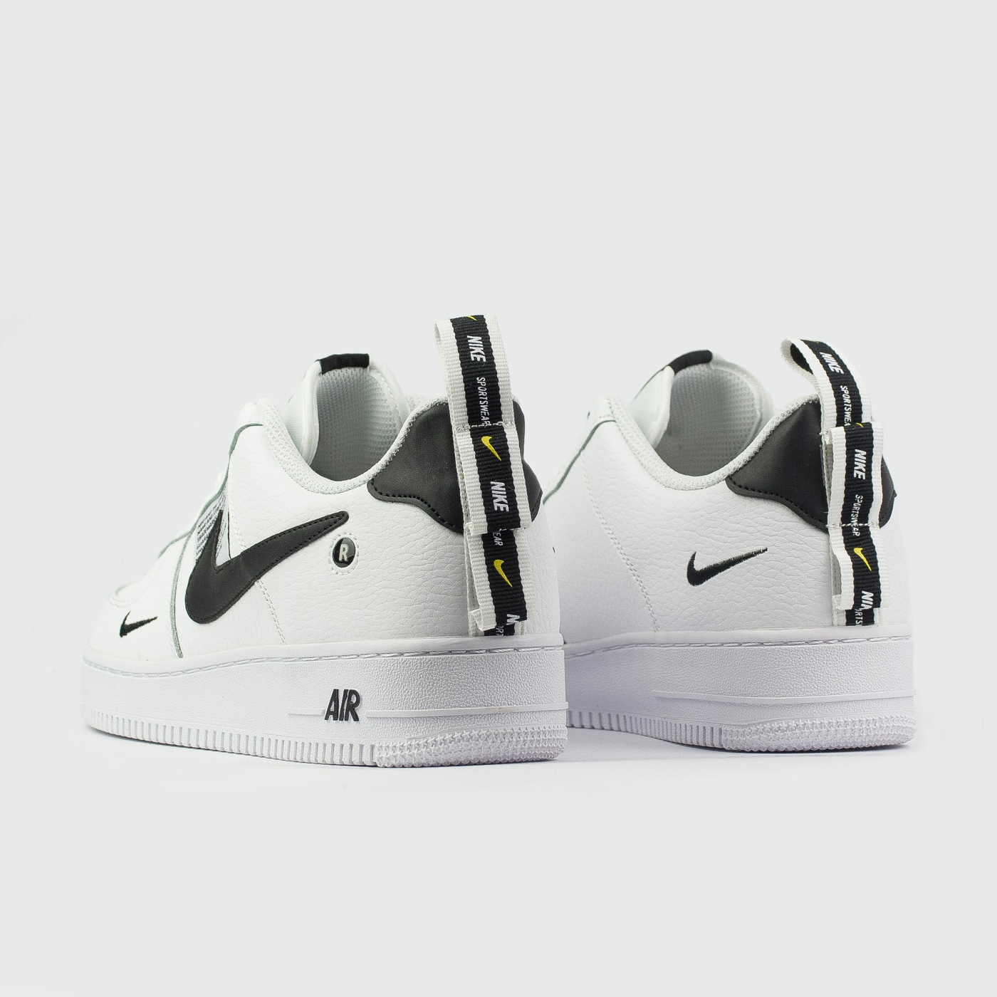 Кроссовки Nike Air Force 1 Low 07 LV8 Wmns White / Black new Кроссовки Nike Air Force 1 Low 07 LV8 Wmns White / Black new